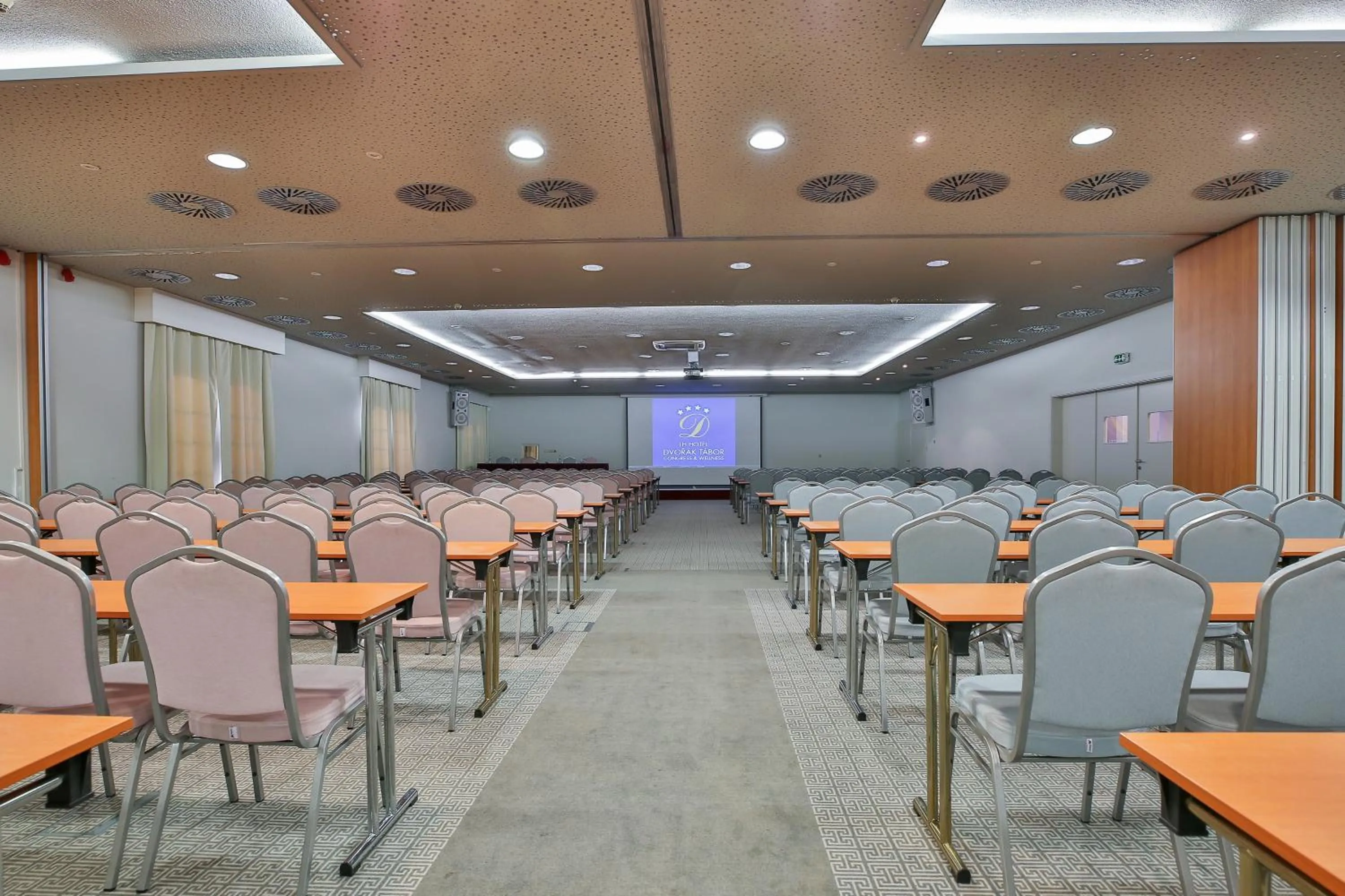 TV and multimedia in LH Hotel Dvořák Tábor Congress & Wellness