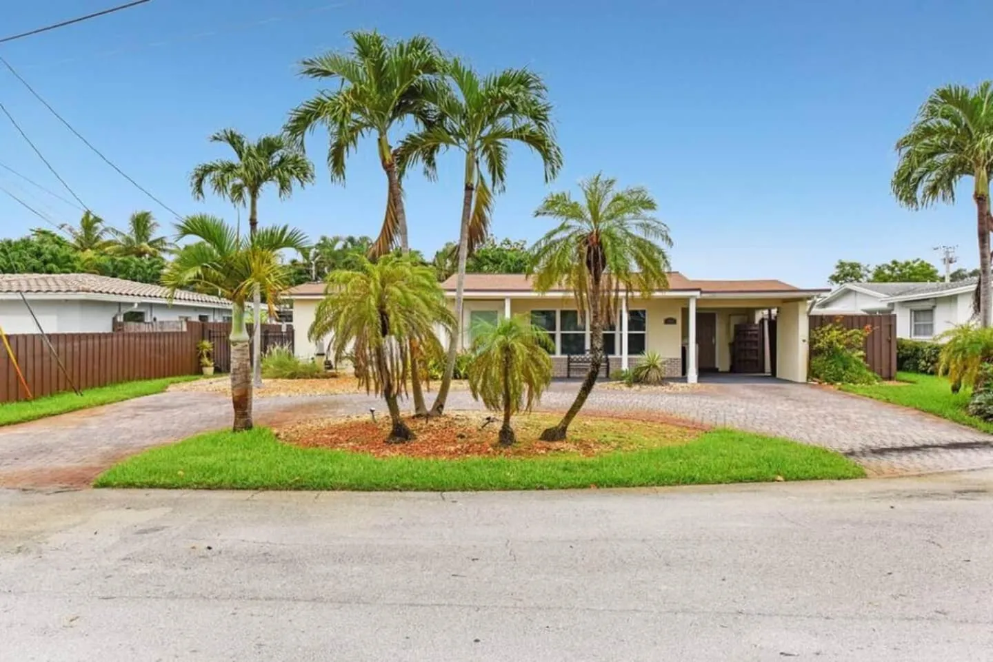 Home wpool by PMI OP Canal