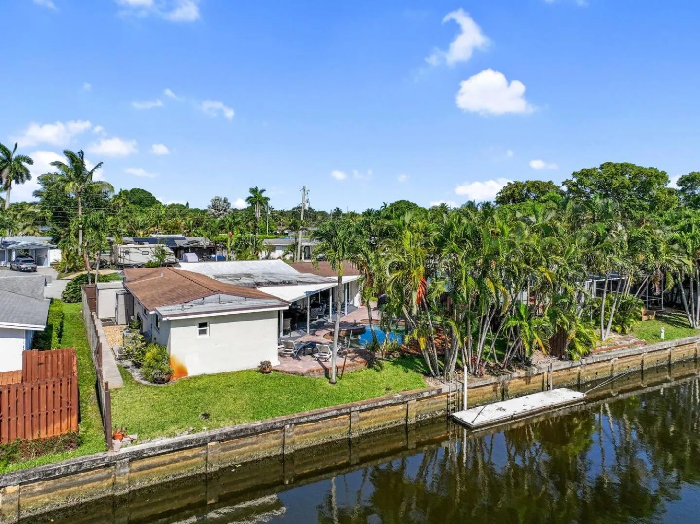 Home wpool by PMI OP Canal