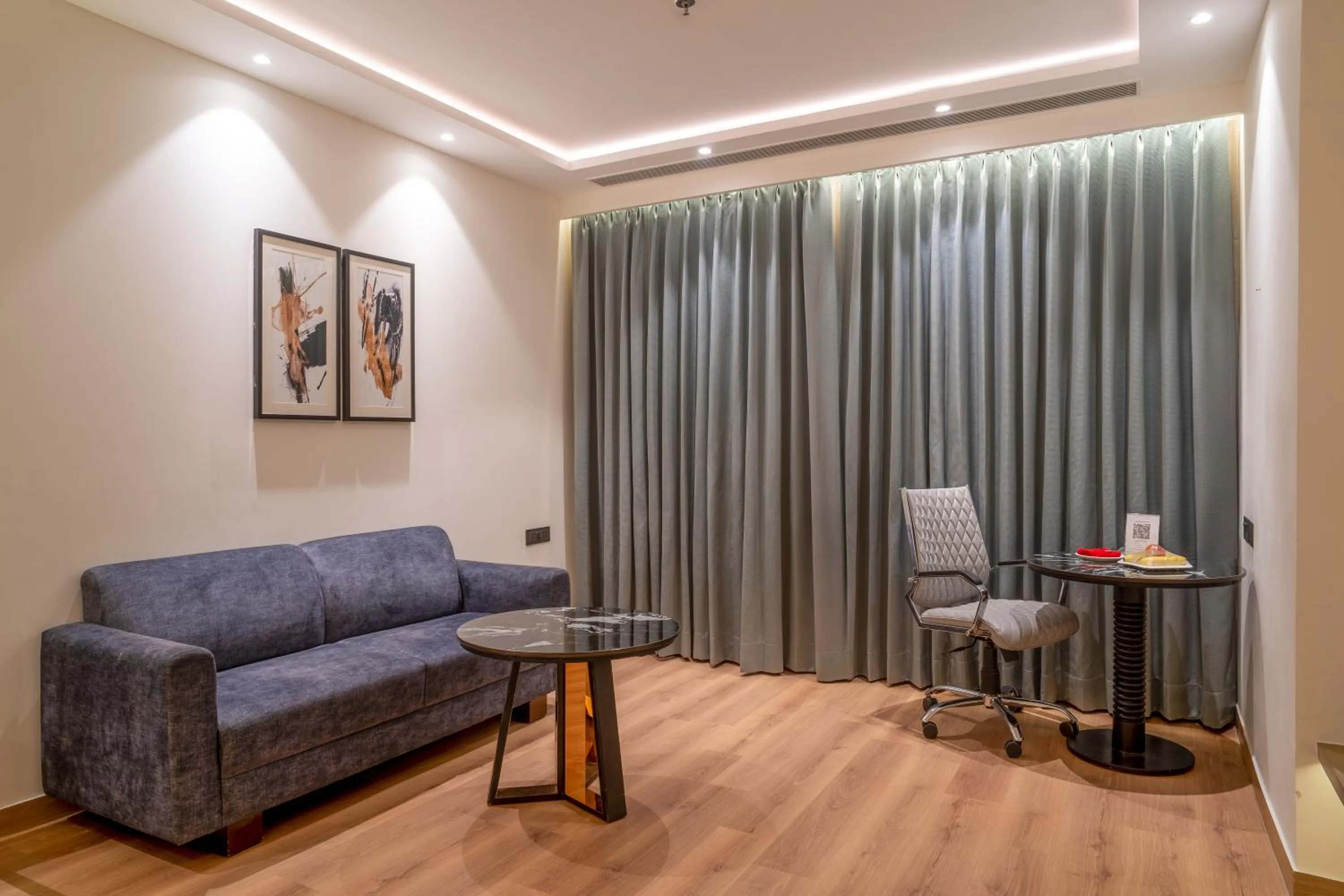 Living room, Seating Area in Regenta Place Amritsar by Royal Orchid Hotels Limited