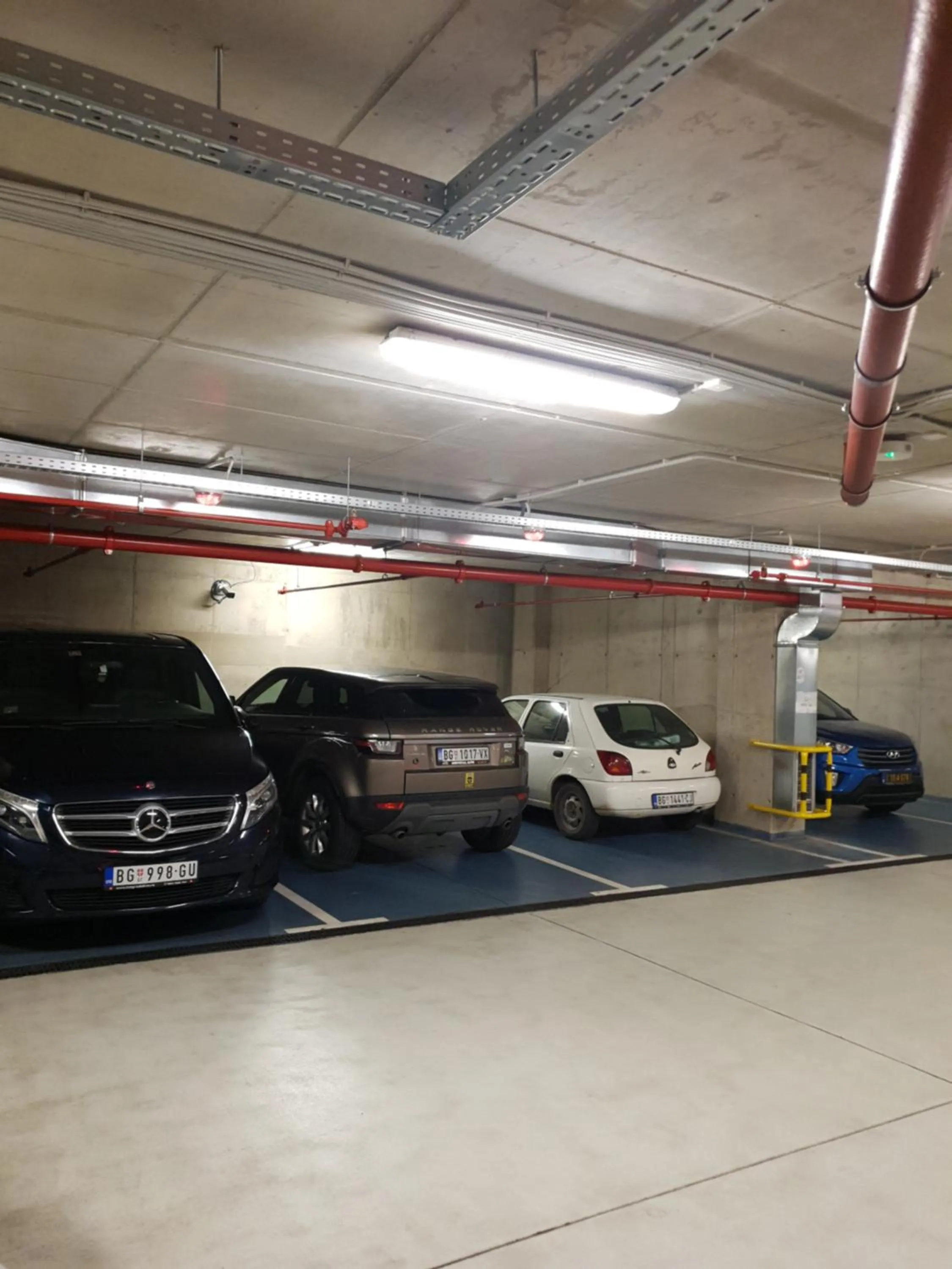 Parking in Central Park Residence