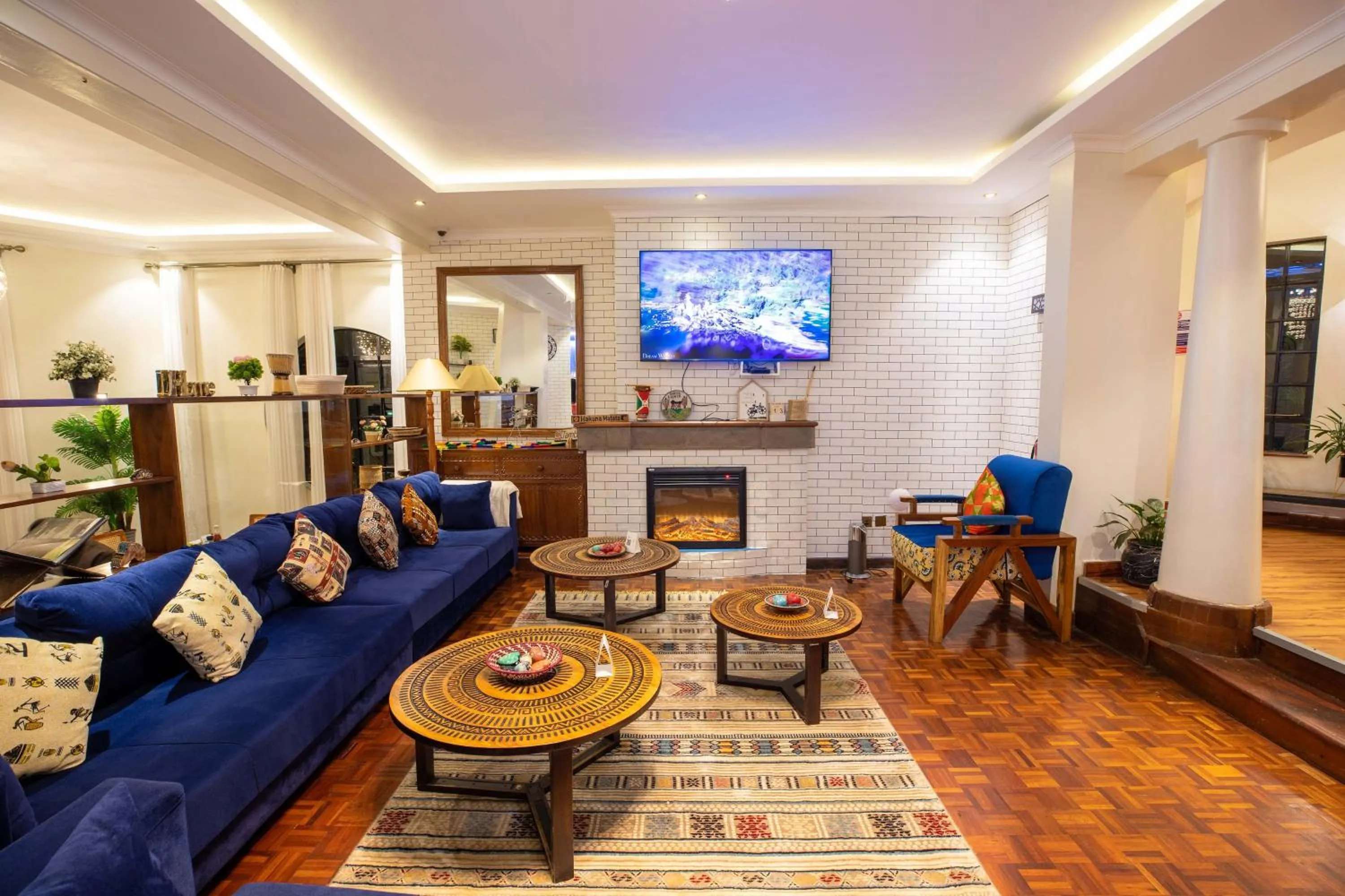 Communal lounge/ TV room in Gigiri Lion Villas I