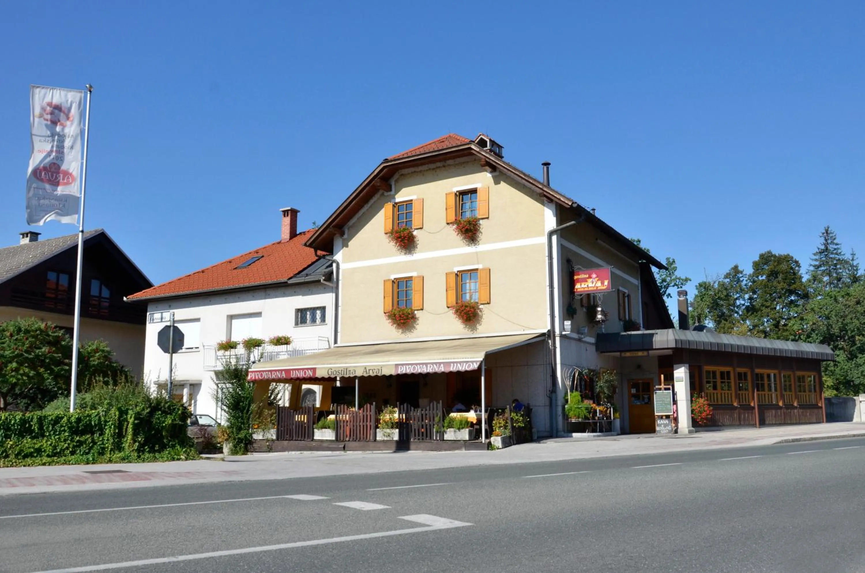 Facade/entrance in Guest House Arvaj