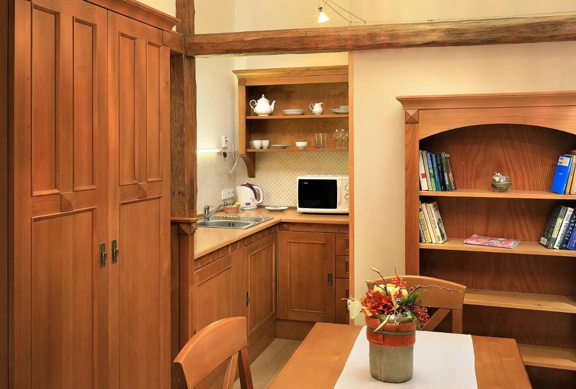 Kitchen or kitchenette in Castle View Apartments