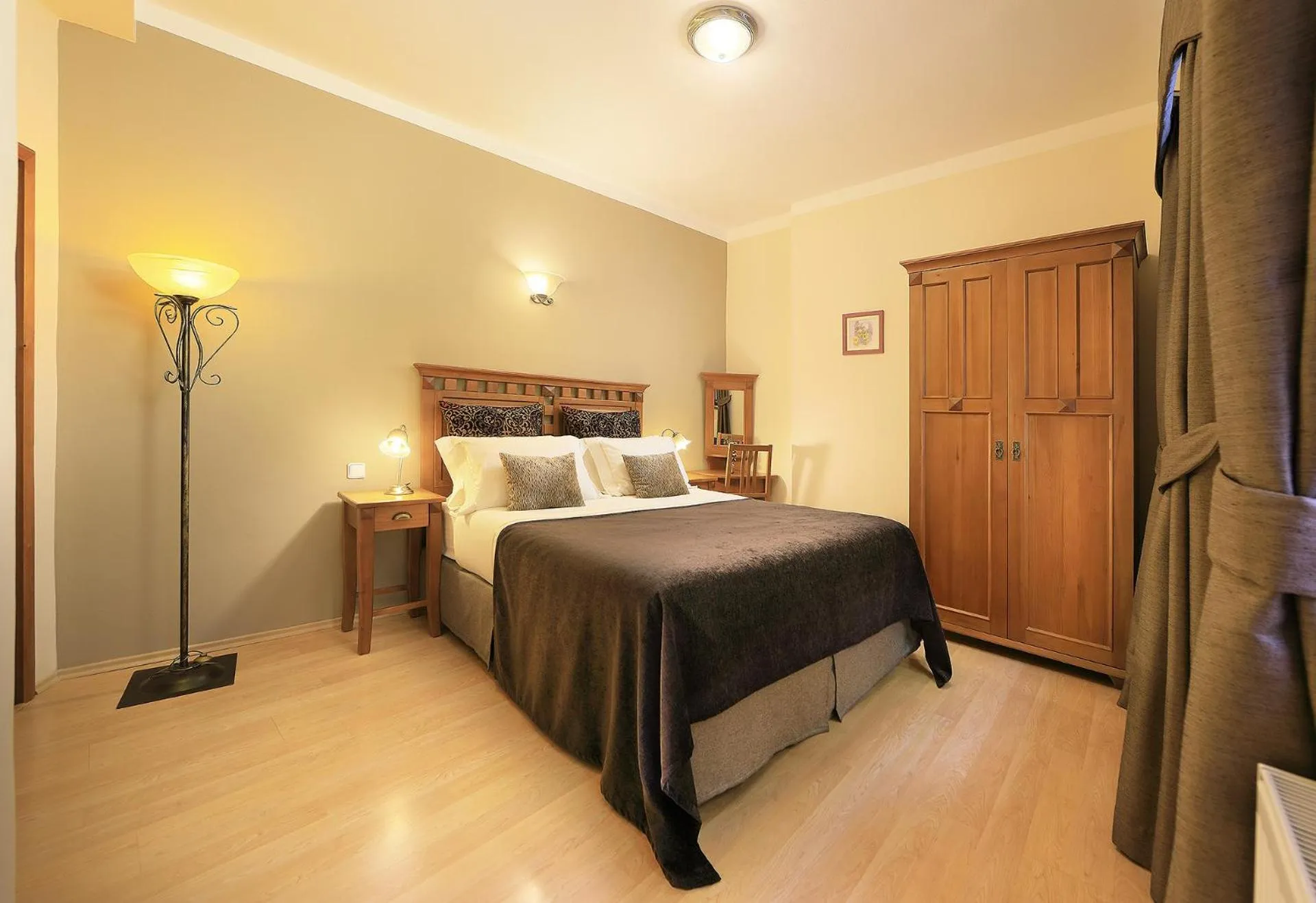 Bed in Castle View Apartments