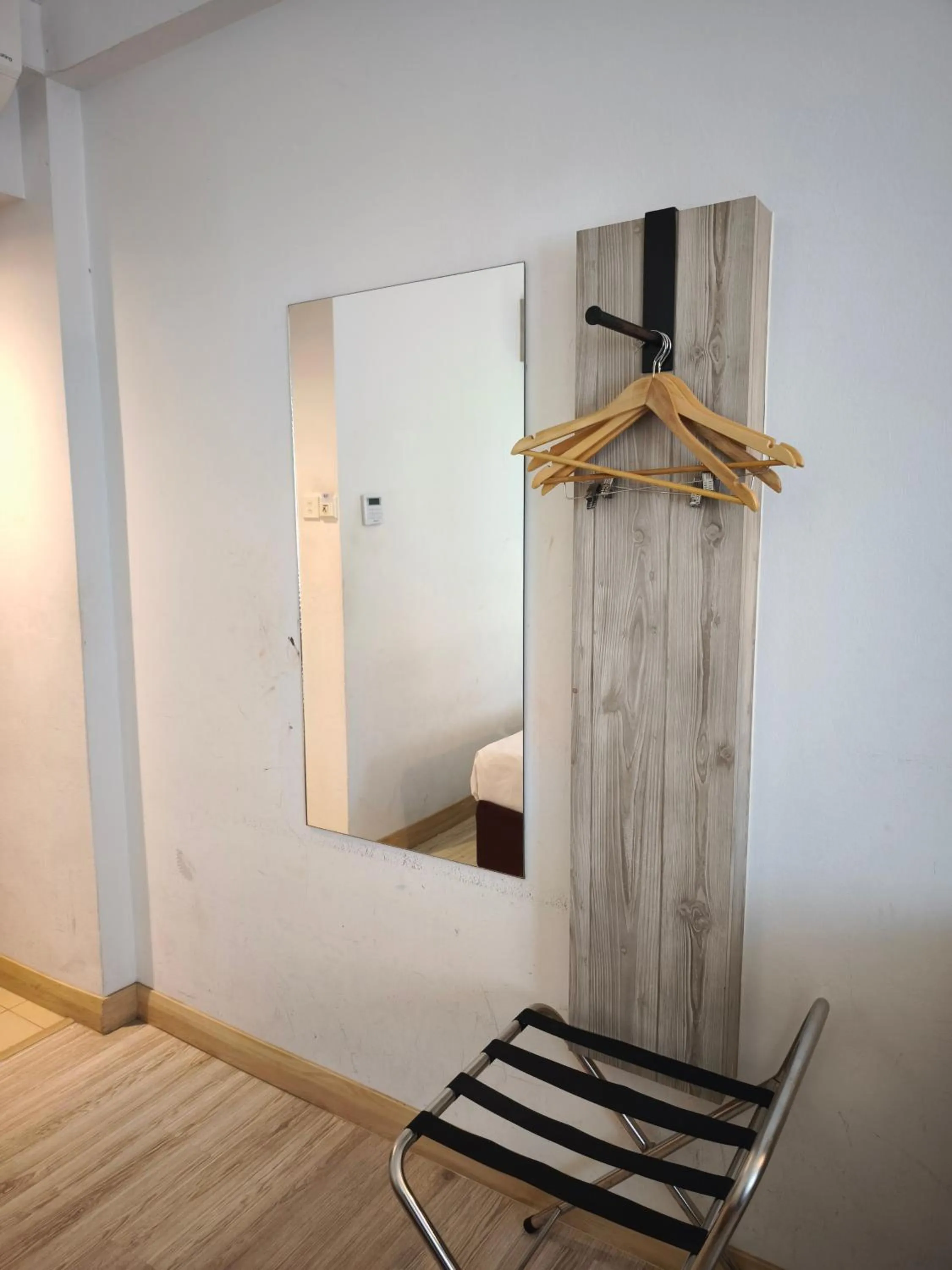 wardrobe in Alamis City Kuala Lumpur - Formerly EDC Hotel Kuala Lumpur
