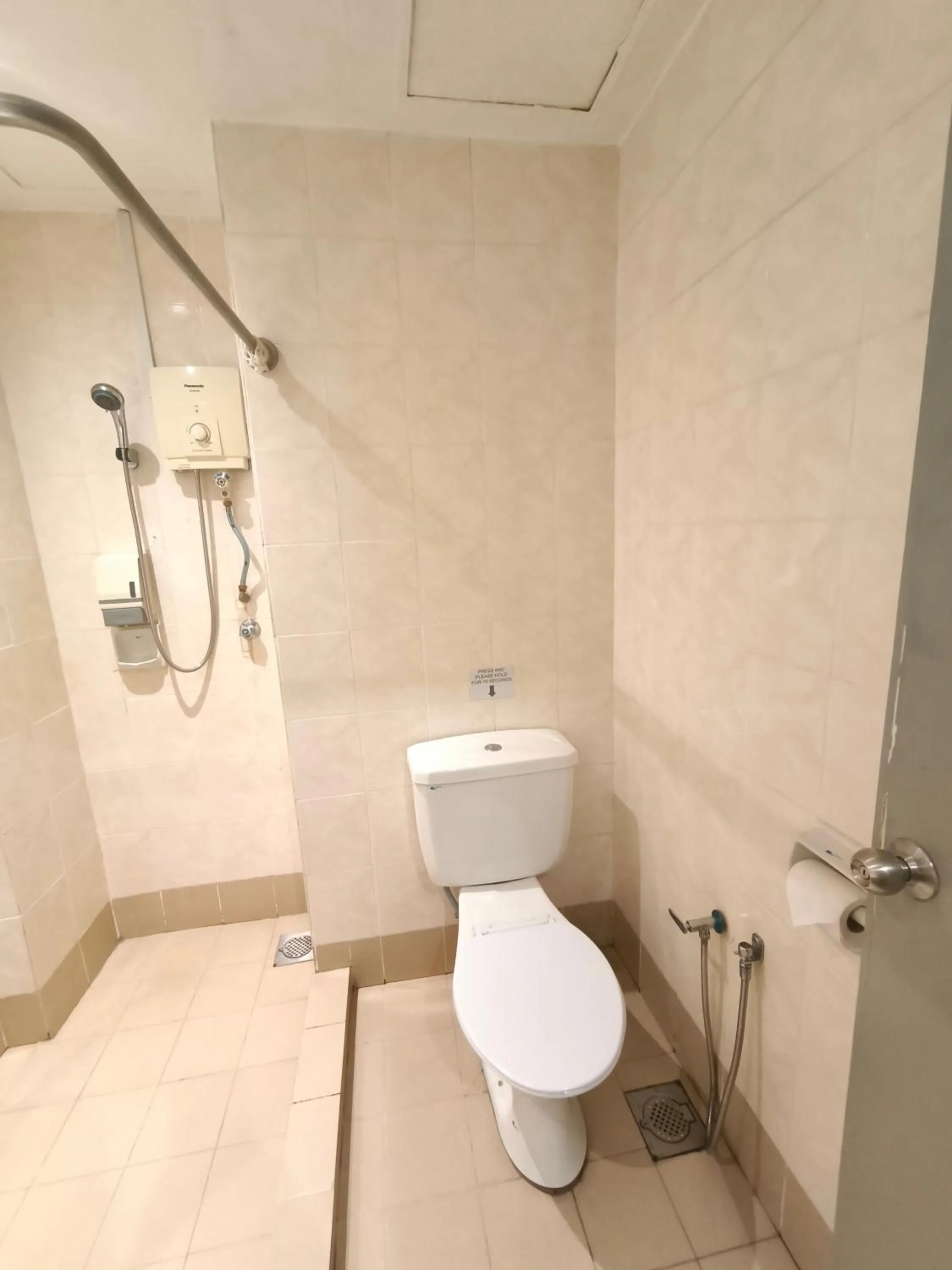 Toilet in Alamis City Kuala Lumpur - Formerly EDC Hotel Kuala Lumpur