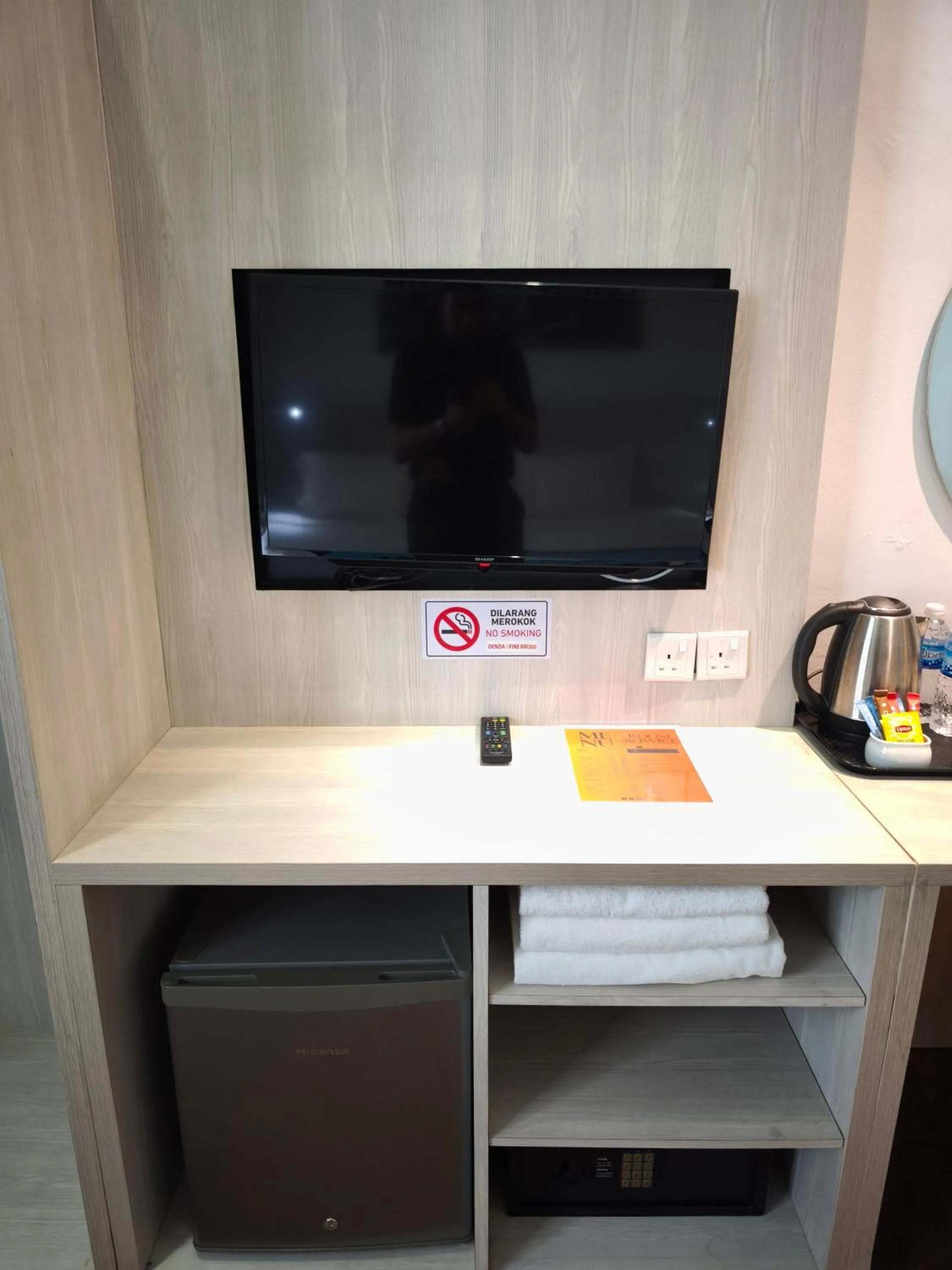 TV and multimedia in Alamis City Kuala Lumpur - Formerly EDC Hotel Kuala Lumpur