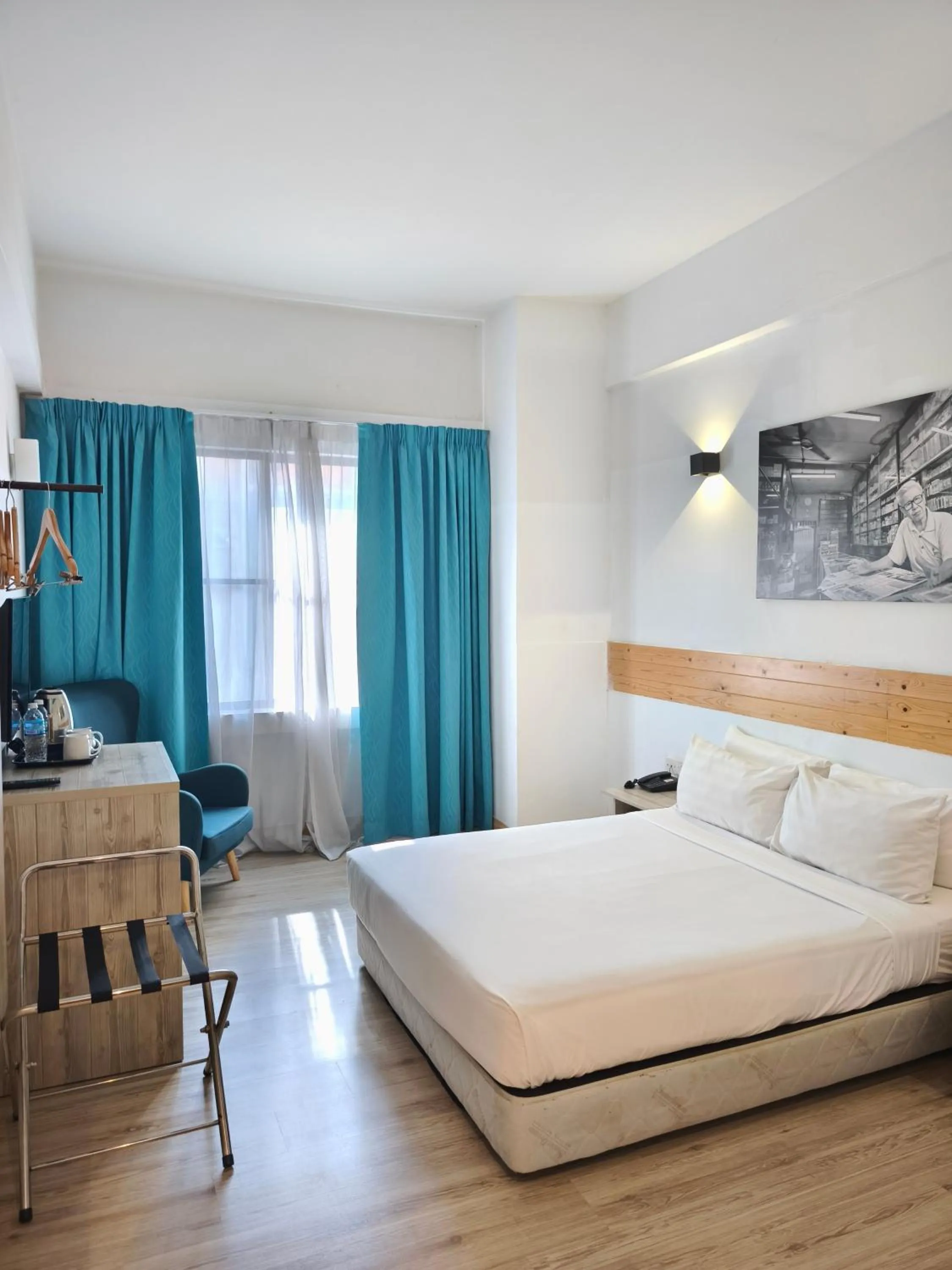 Photo of the whole room, Bed in Alamis City Kuala Lumpur - Formerly EDC Hotel Kuala Lumpur