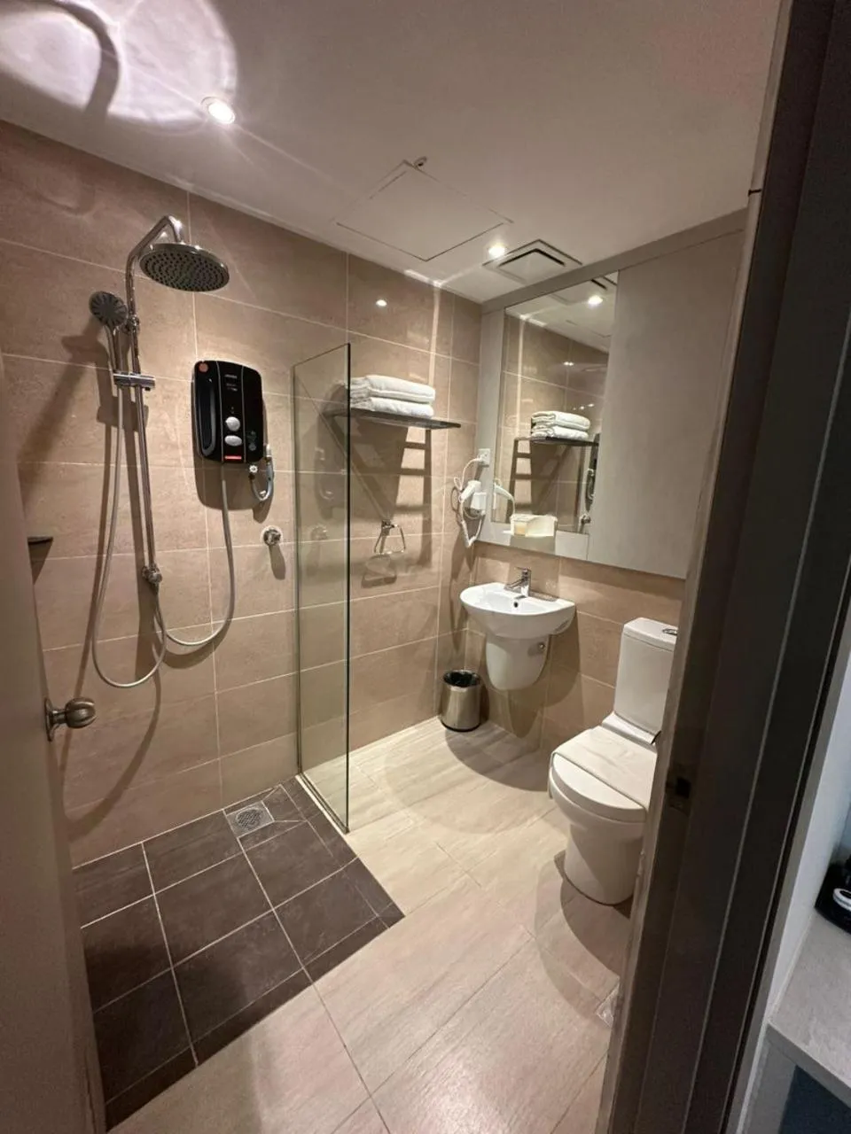 Toilet in Alamis City Kuala Lumpur - Formerly EDC Hotel Kuala Lumpur