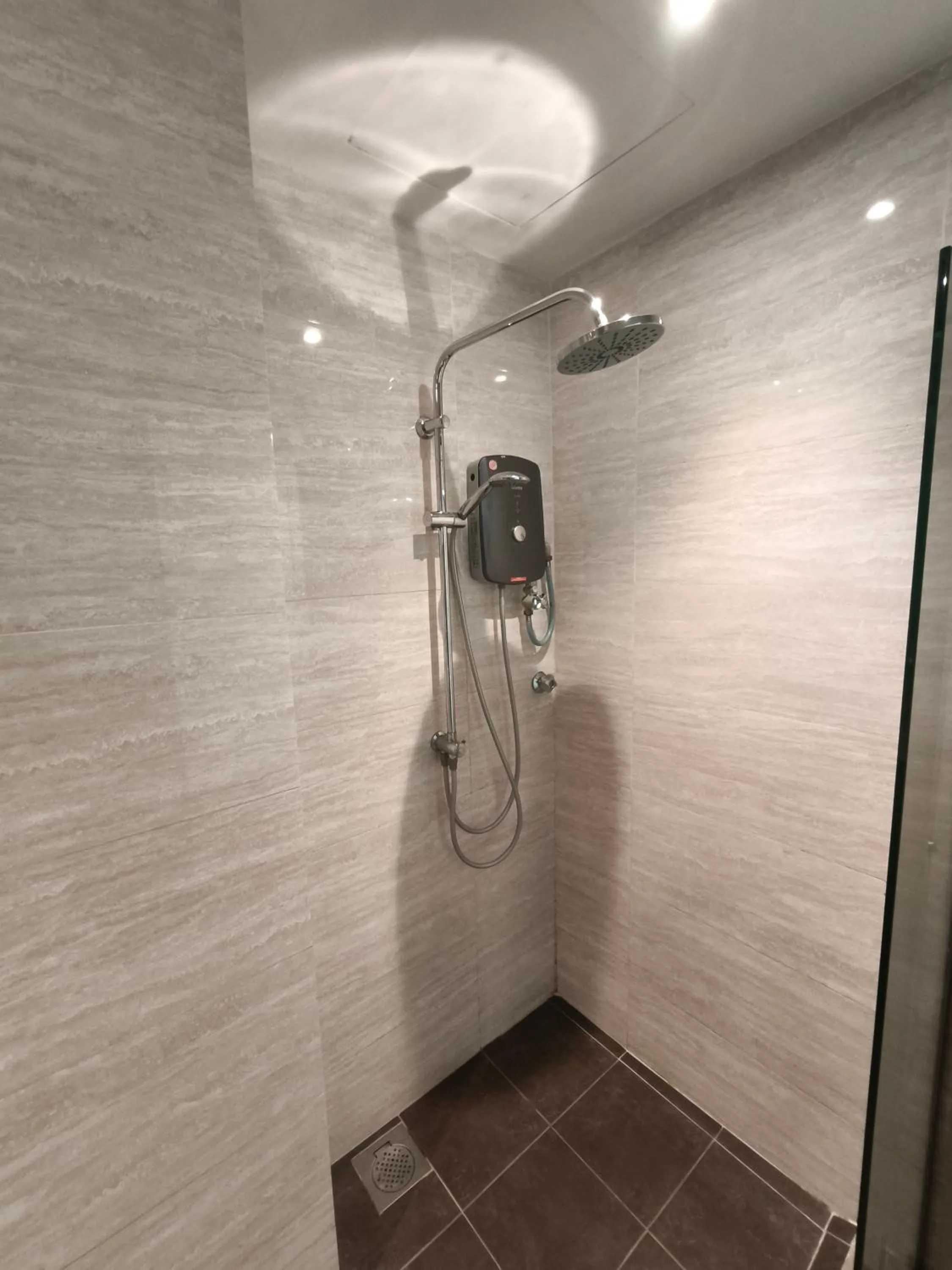 Shower in Alamis City Kuala Lumpur - Formerly EDC Hotel Kuala Lumpur