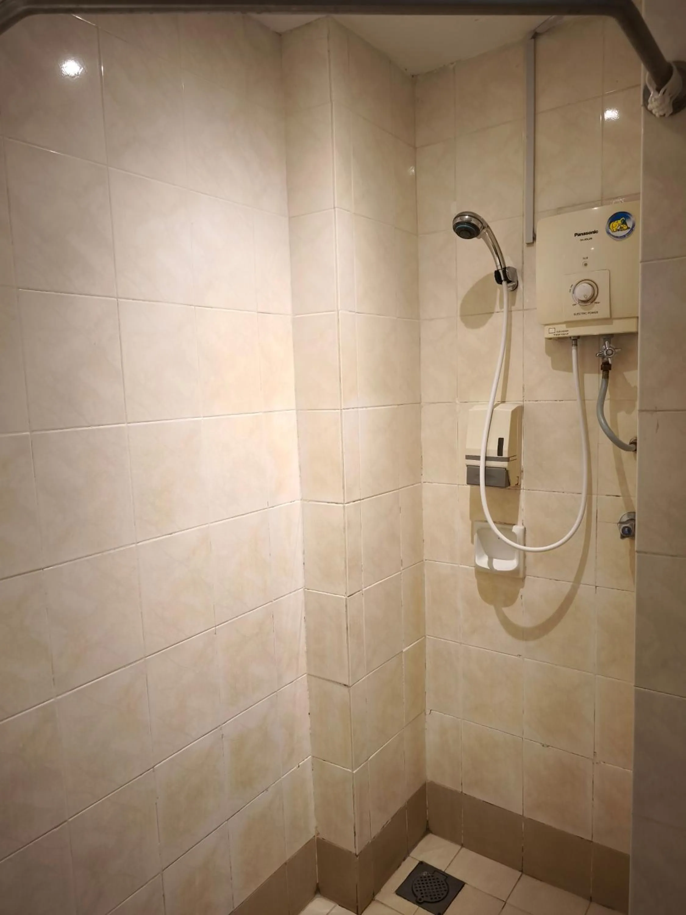 Shower in Alamis City Kuala Lumpur - Formerly EDC Hotel Kuala Lumpur