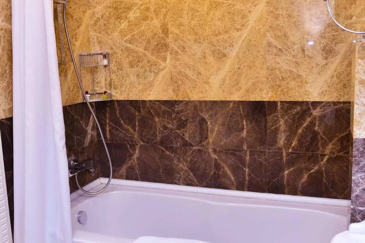 Bath in Lake Palace Baku