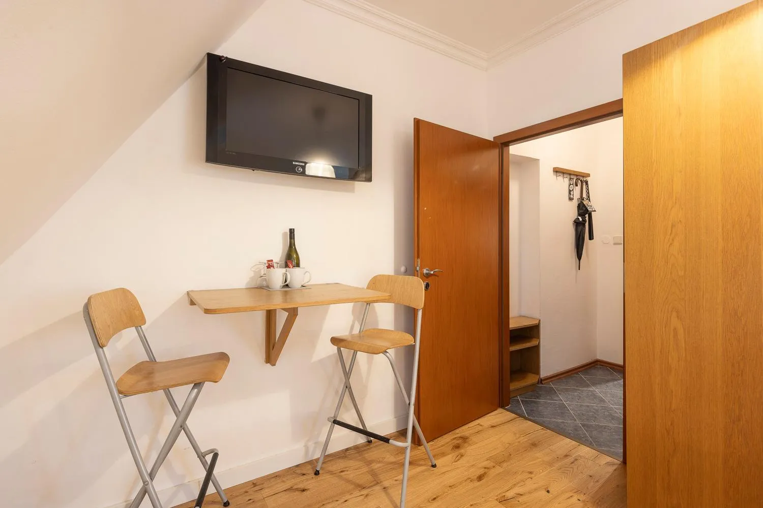 TV and multimedia in Pytloun Self Check-in Hotel Liberec