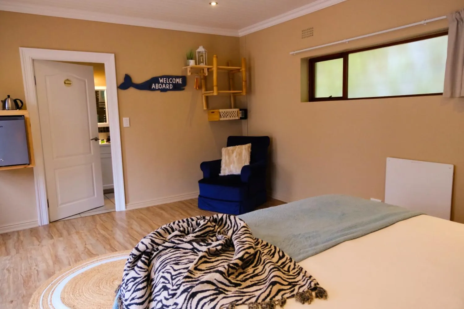 Bed in BWHALE guest house B&B