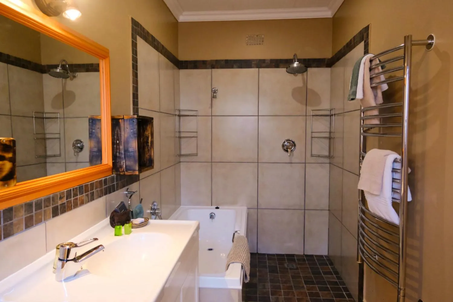 BWHALE guest house B&B