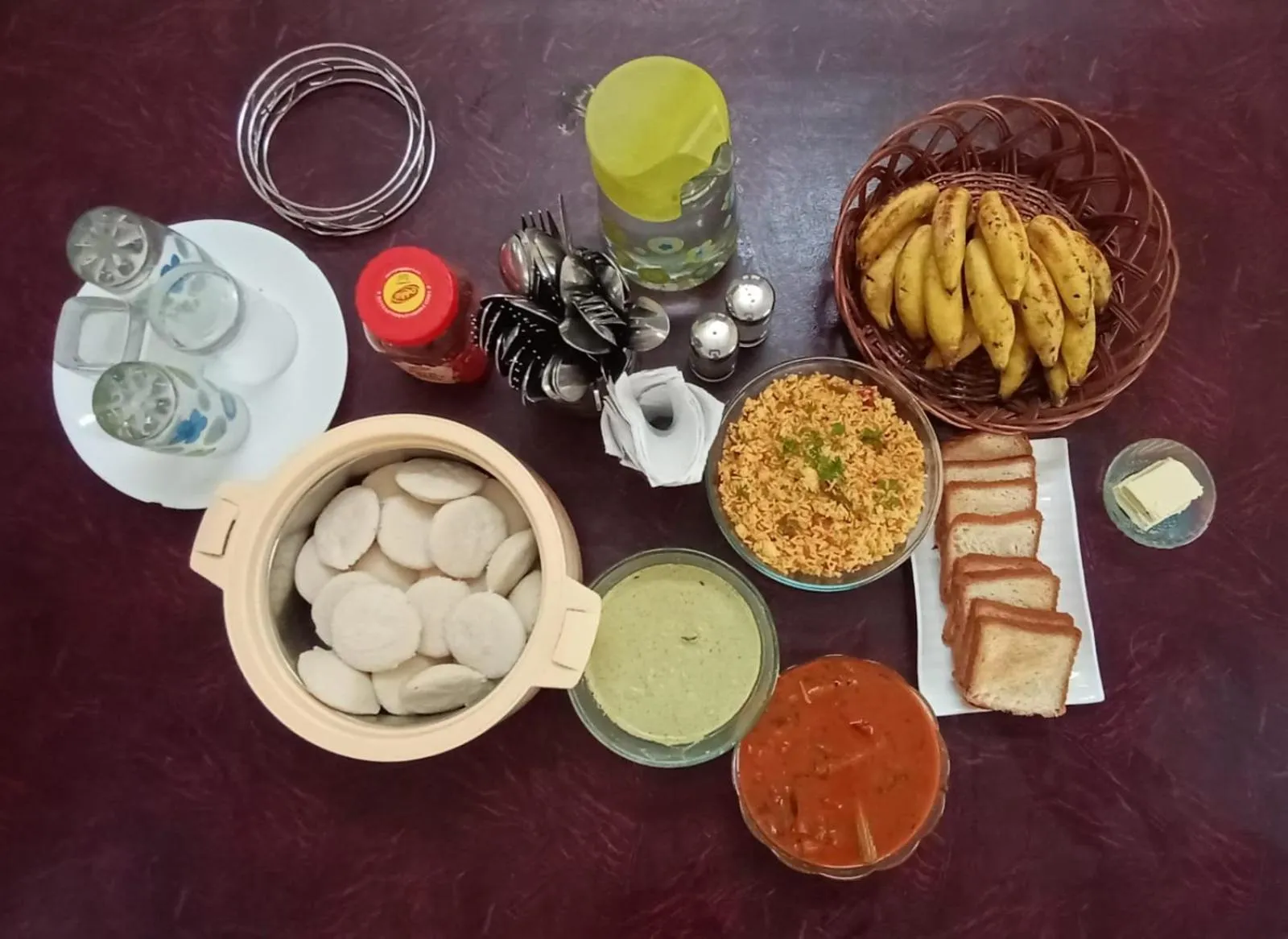 Breakfast in Sunny's Serenity Resort