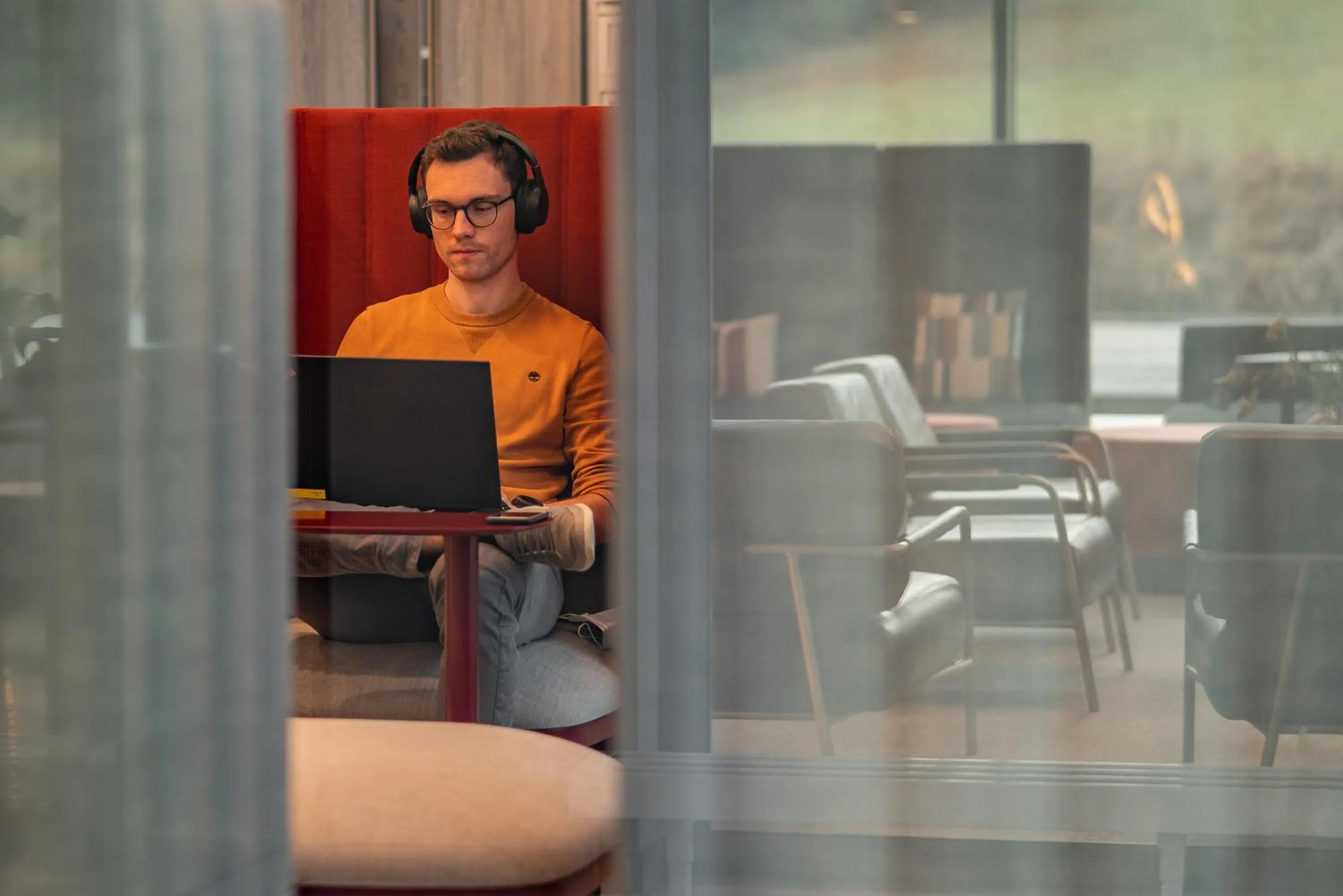 Lobby or reception in LOGINN Hotel Stuttgart Zuffenhausen