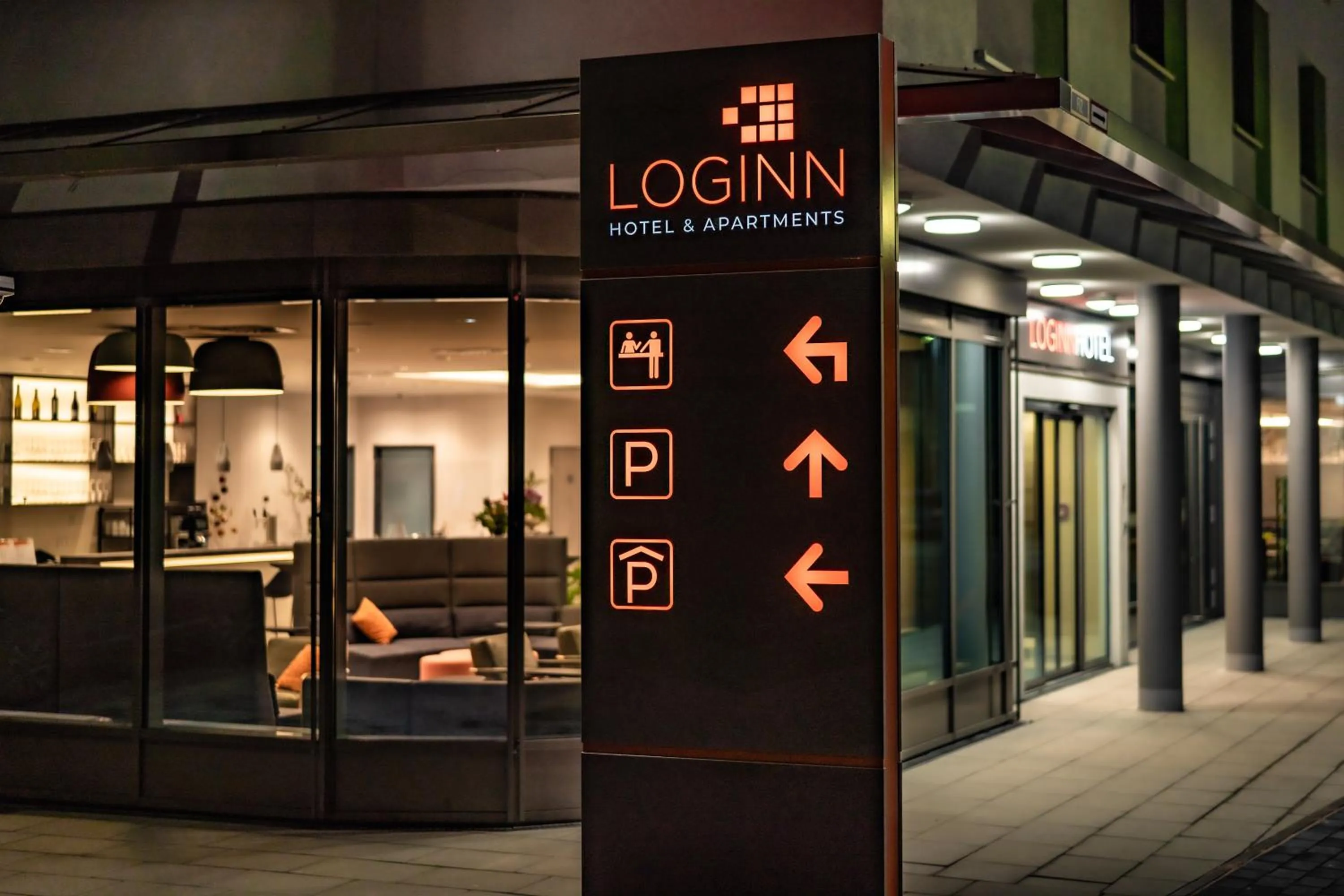 Facade/entrance in LOGINN Hotel Stuttgart Zuffenhausen