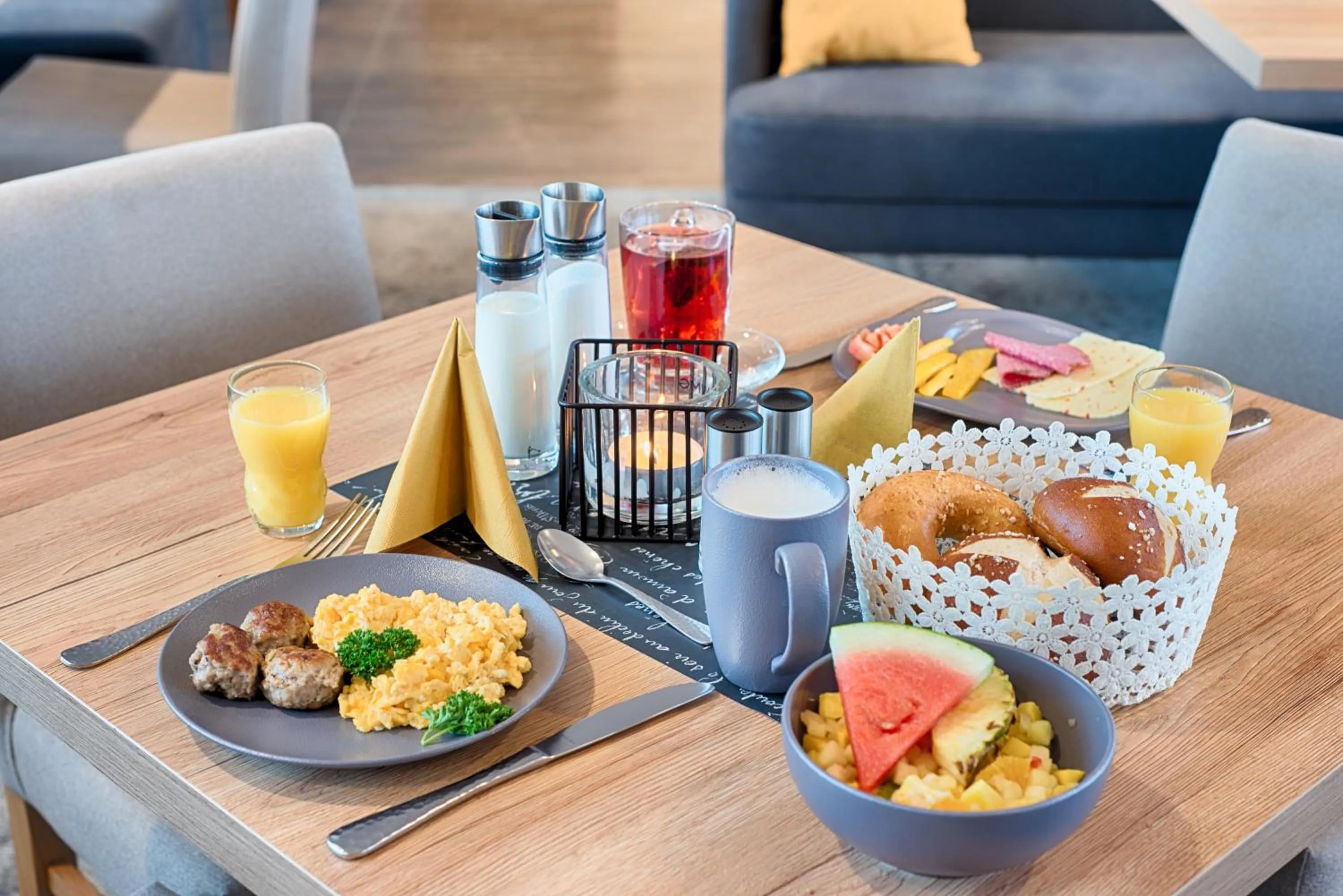 Breakfast in LOGINN Hotel Stuttgart Zuffenhausen