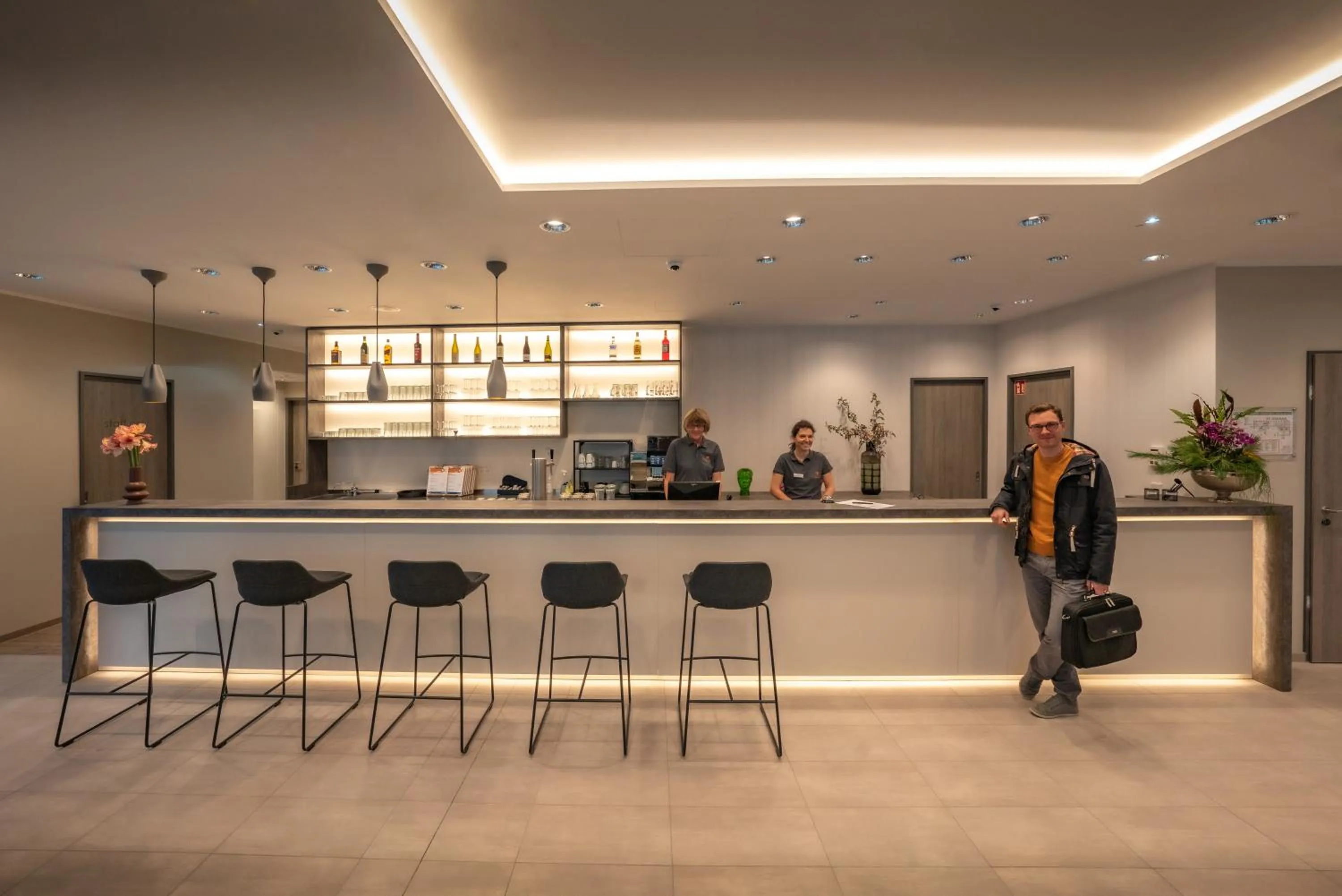 Lobby or reception in LOGINN Hotel Stuttgart Zuffenhausen