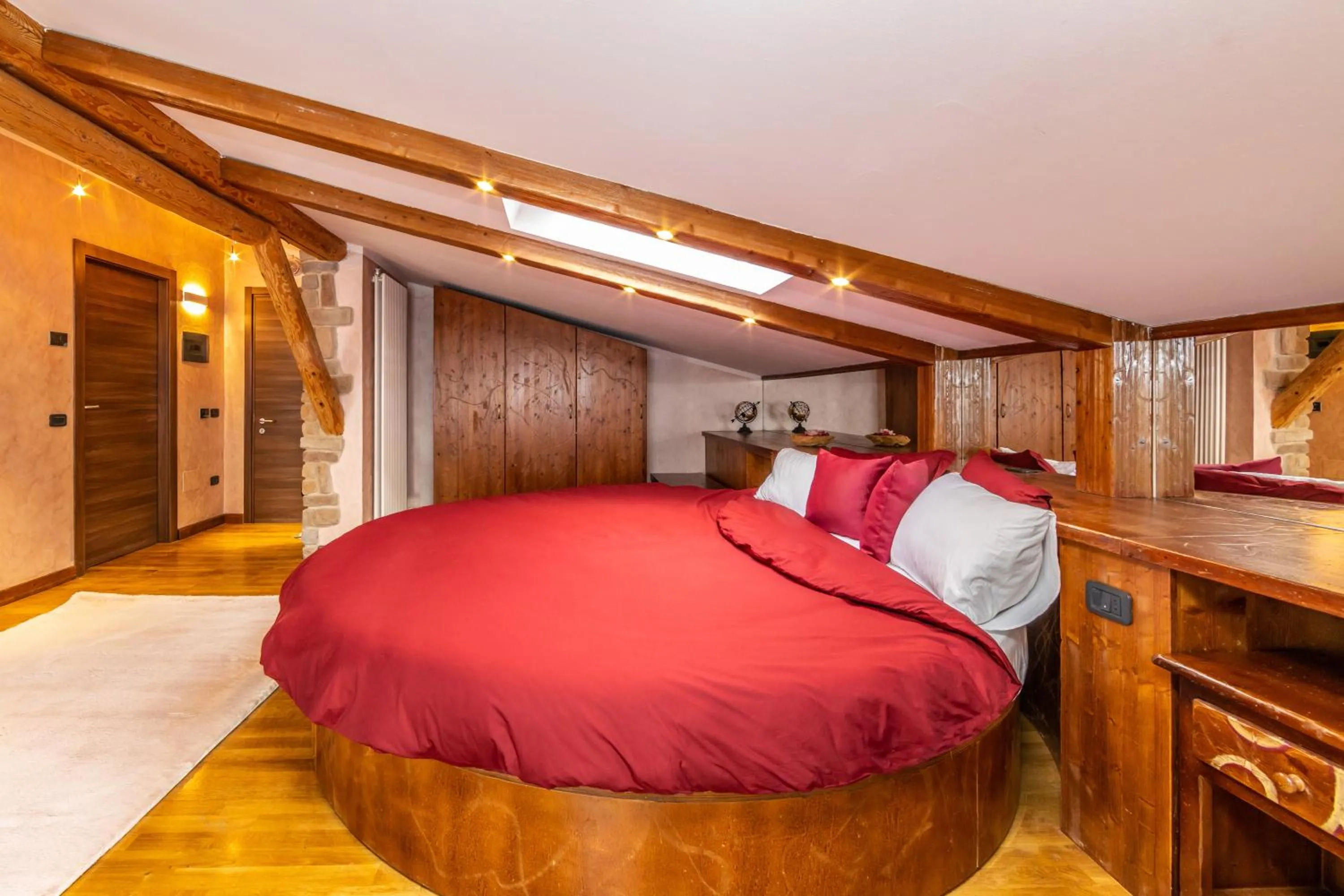 Bed in Garden Wellness Hotel S