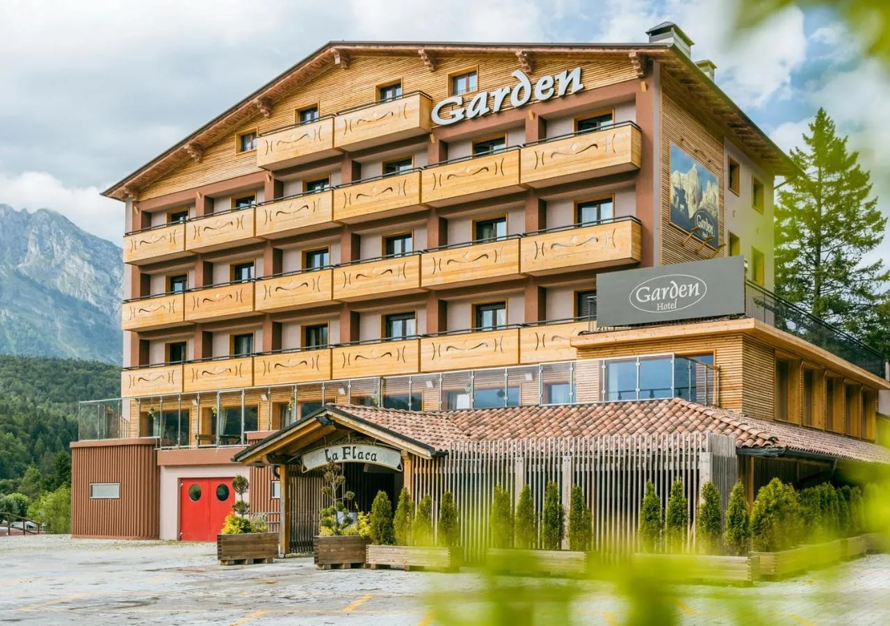 Property building in Garden Wellness Hotel S