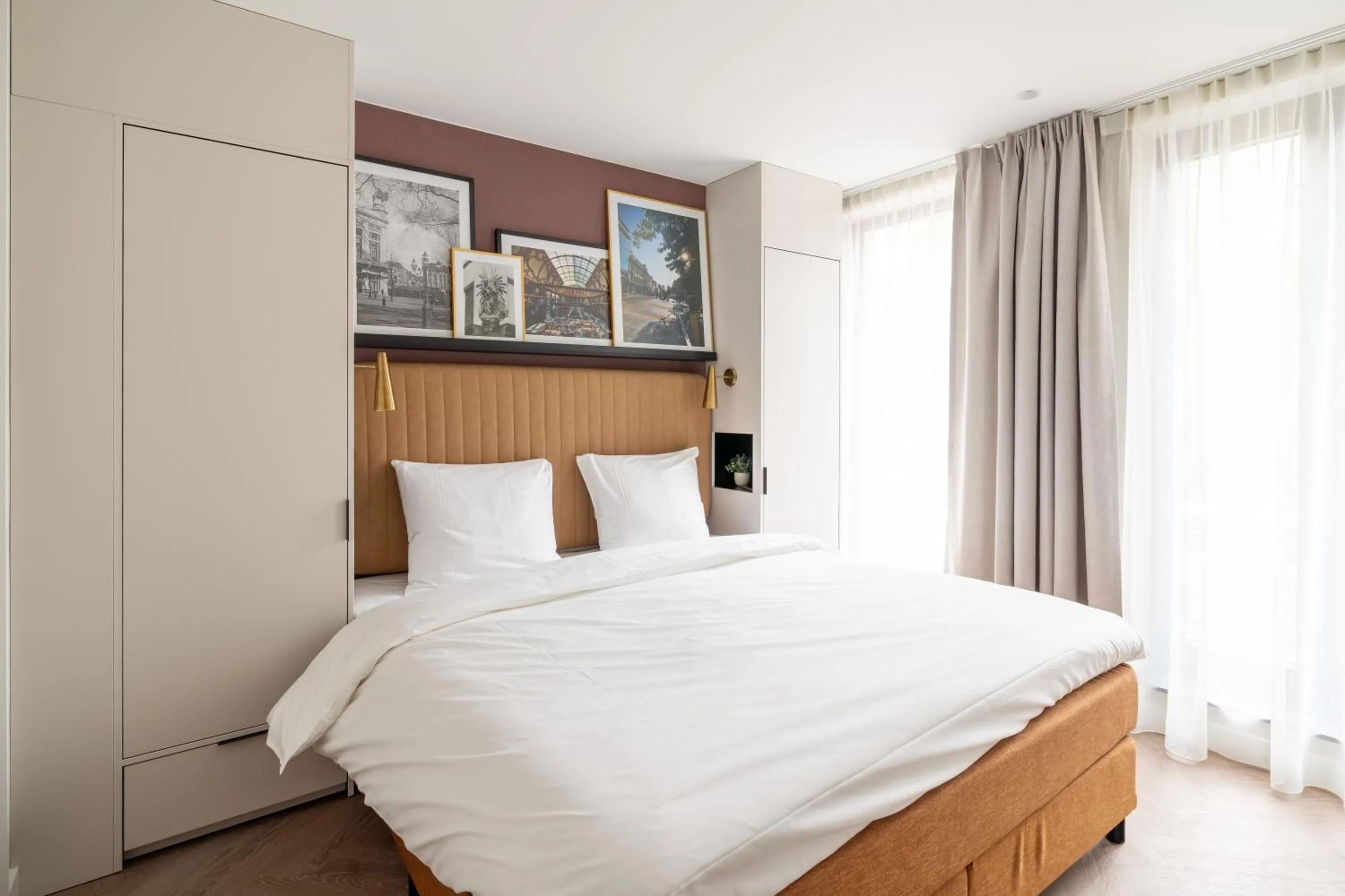 Bed in YAYS Antwerp Opera by Numa