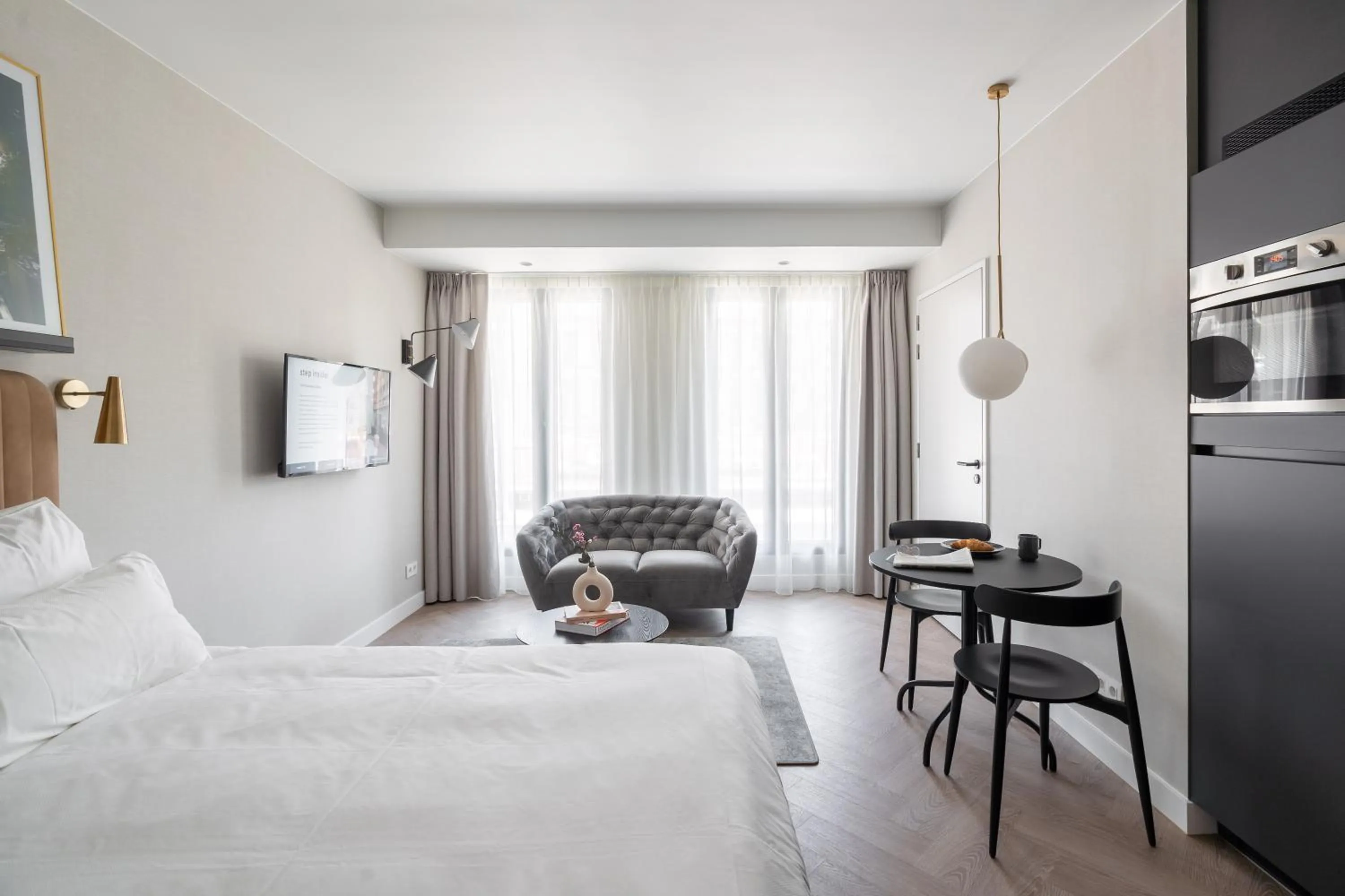 Bed in YAYS Antwerp Opera by Numa