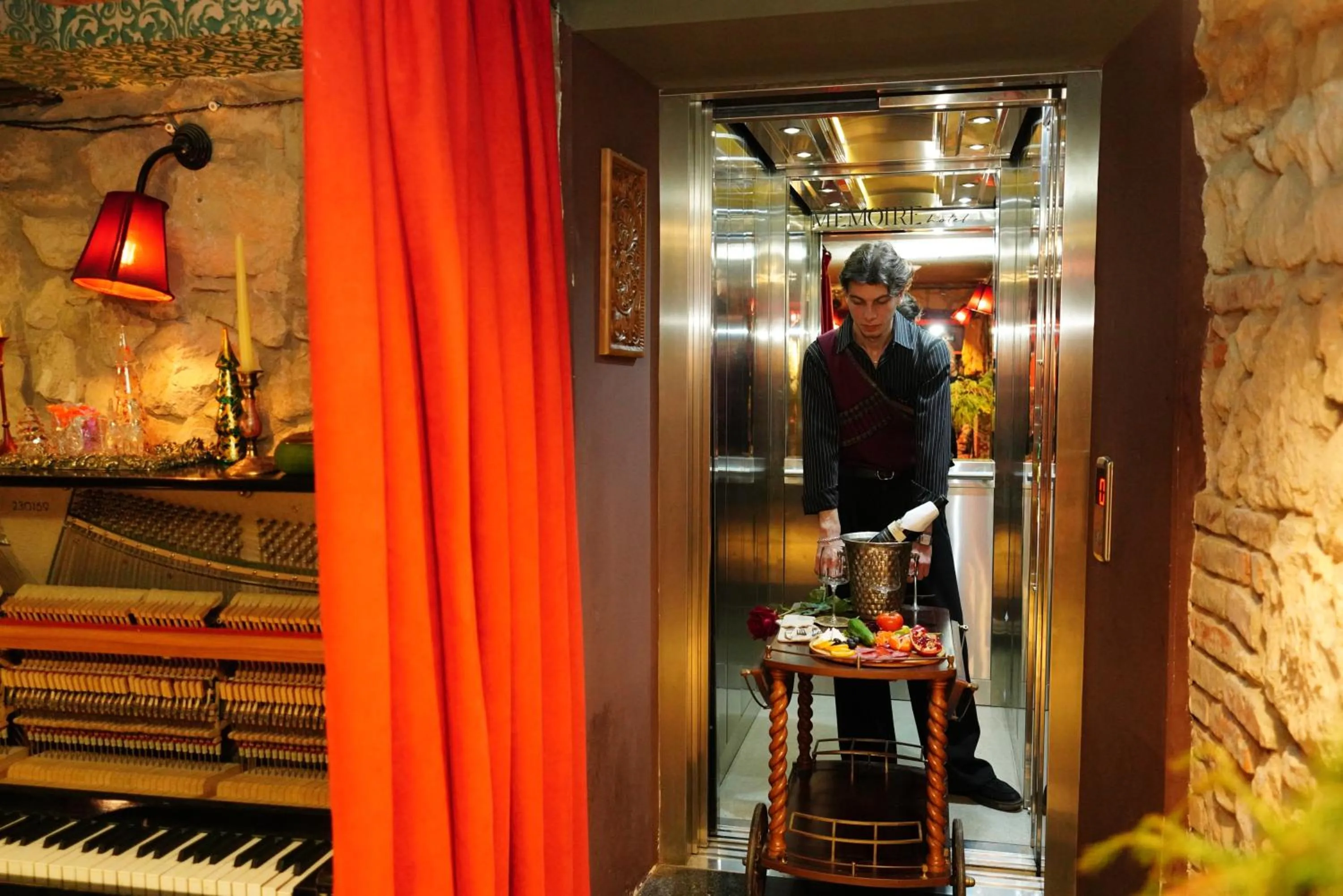 elevator in Hotel Memoire Kutaisi