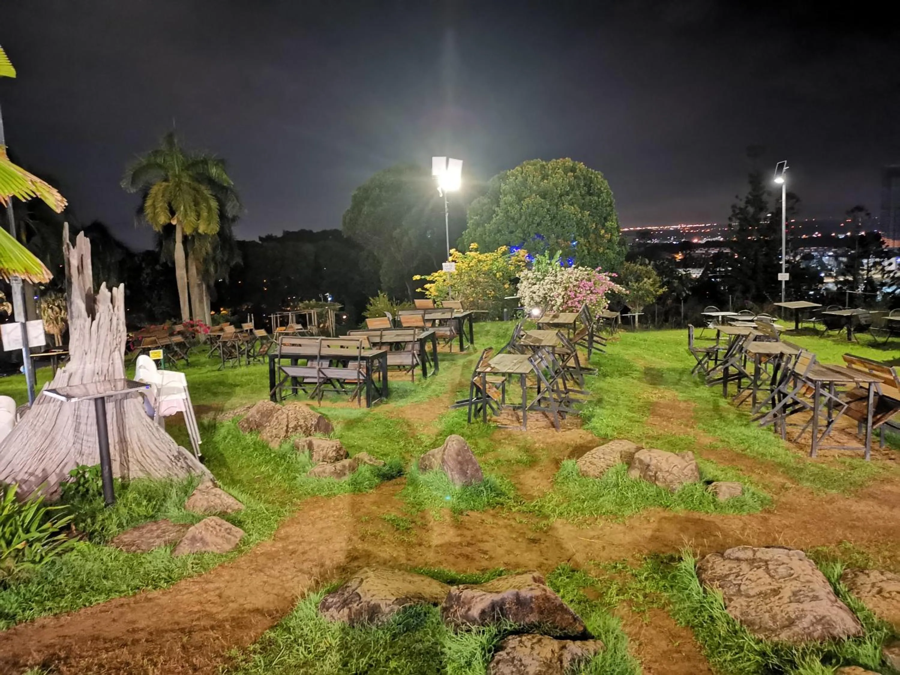 Restaurant/places to eat in Bell Suite @ Sepang KLIA Kota Warisan