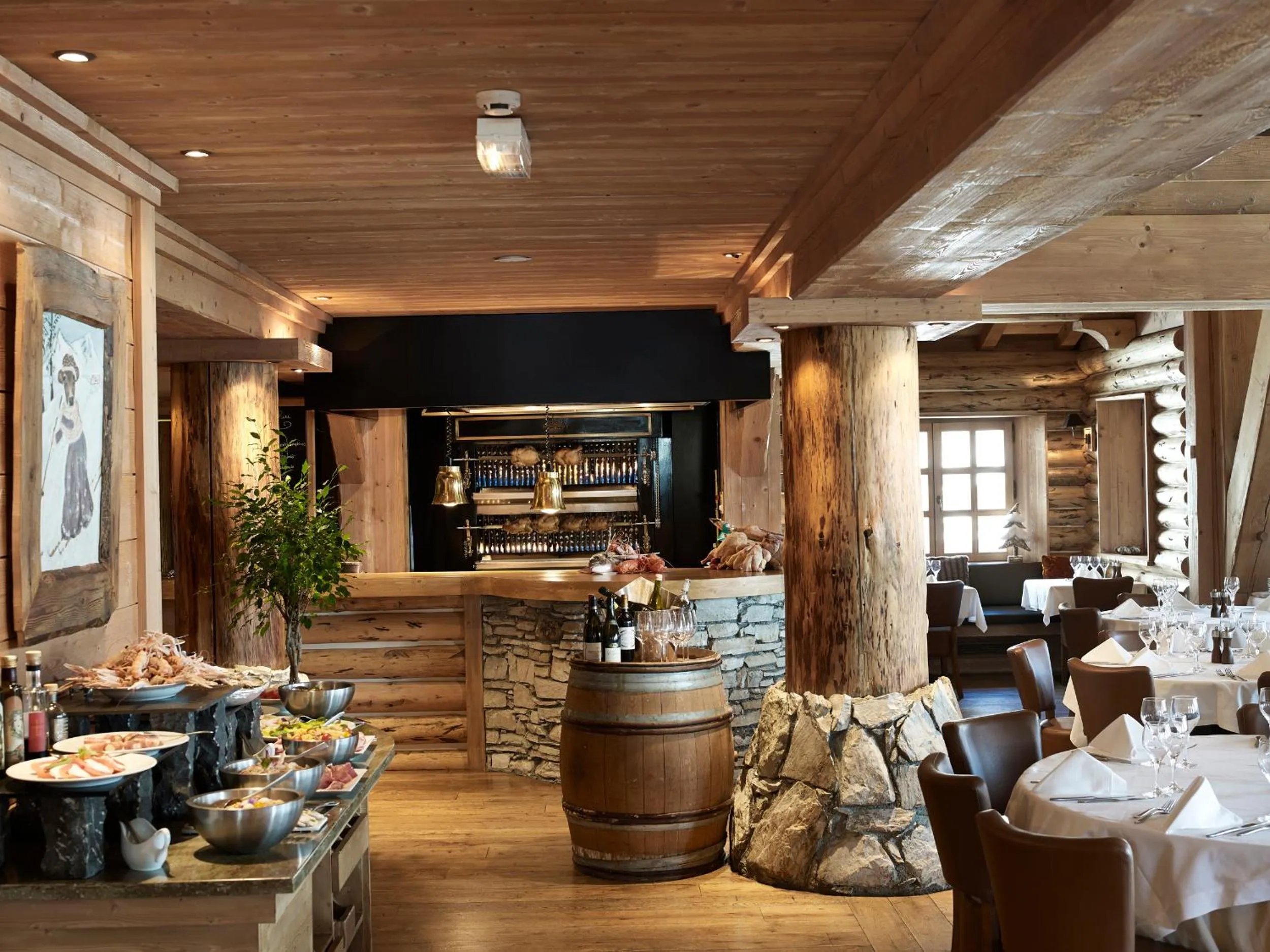 Restaurant/places to eat in Hôtel Les Barmes De l'Ours