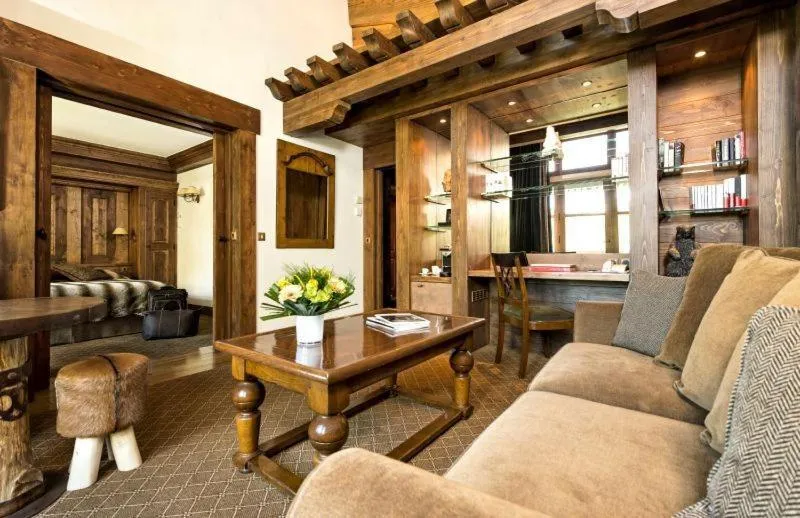 Living room in Hôtel Les Barmes De l'Ours