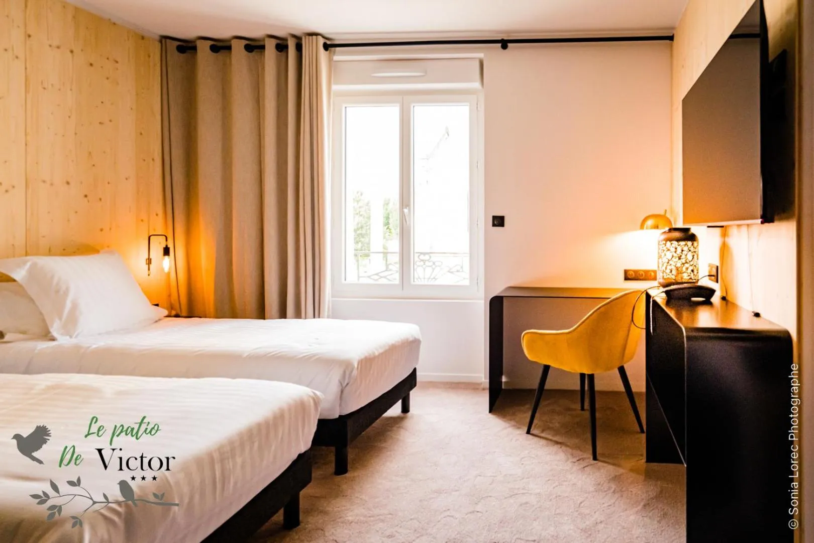 Bed in Hôtel Le Patio de Victor, Lorient