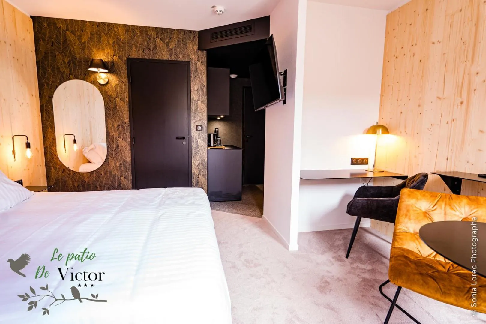 Bed in Hôtel Le Patio de Victor, Lorient