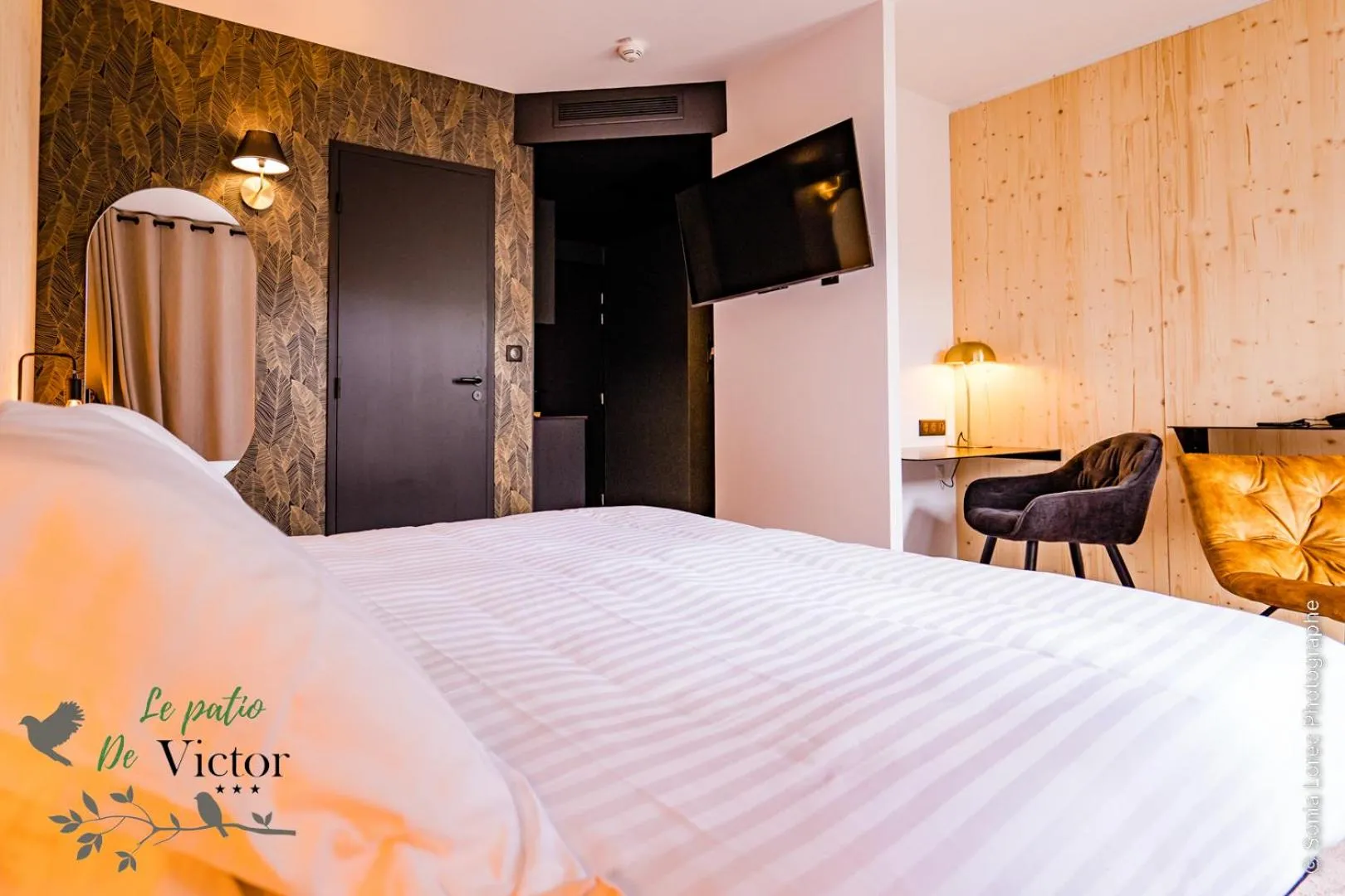 Bed in Hôtel Le Patio de Victor, Lorient