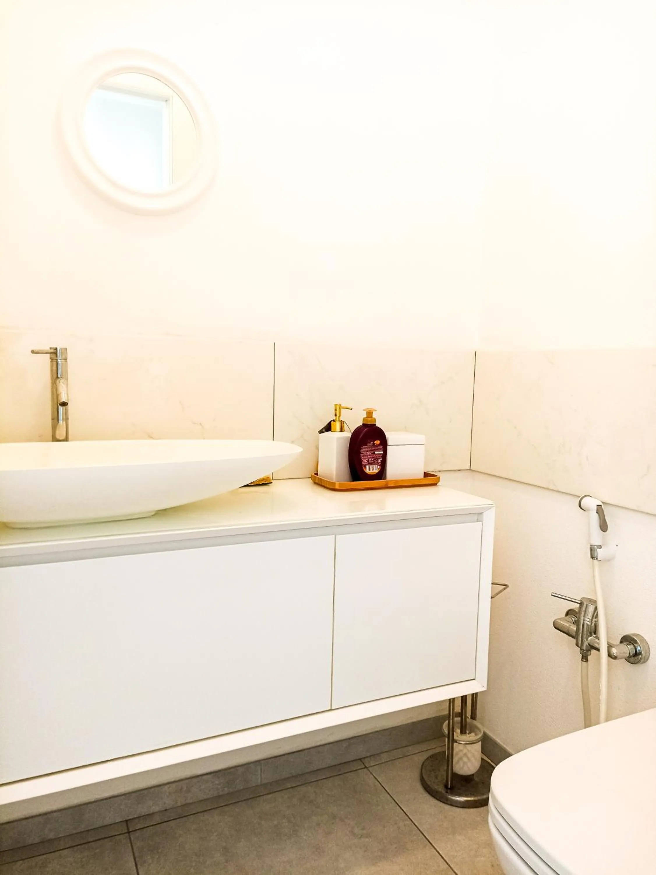 Toilet in Kolossoi Guest House