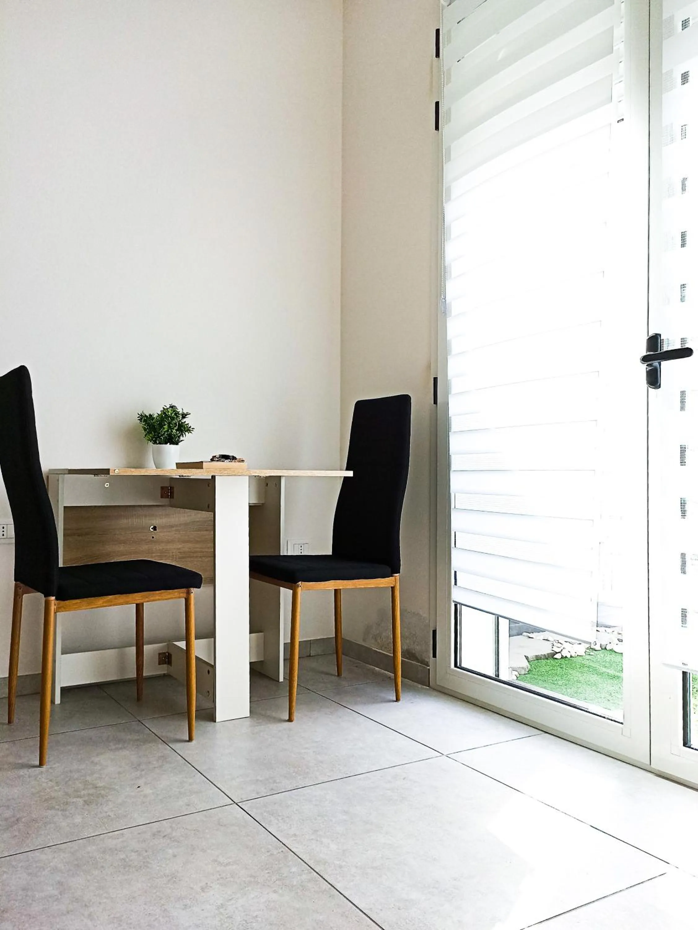 Patio in Kolossoi Guest House