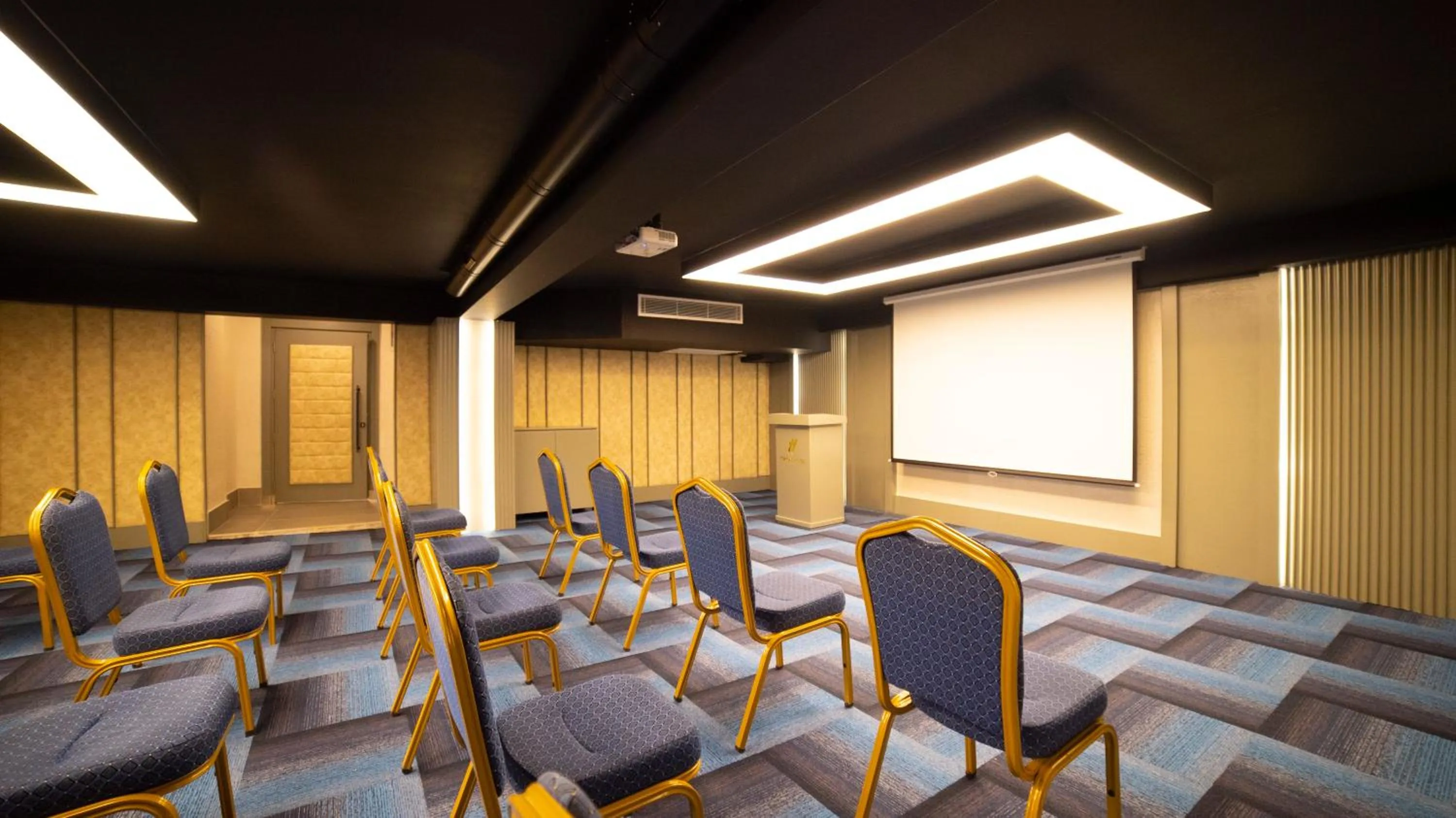 Meeting/conference room in Türkay Hotel