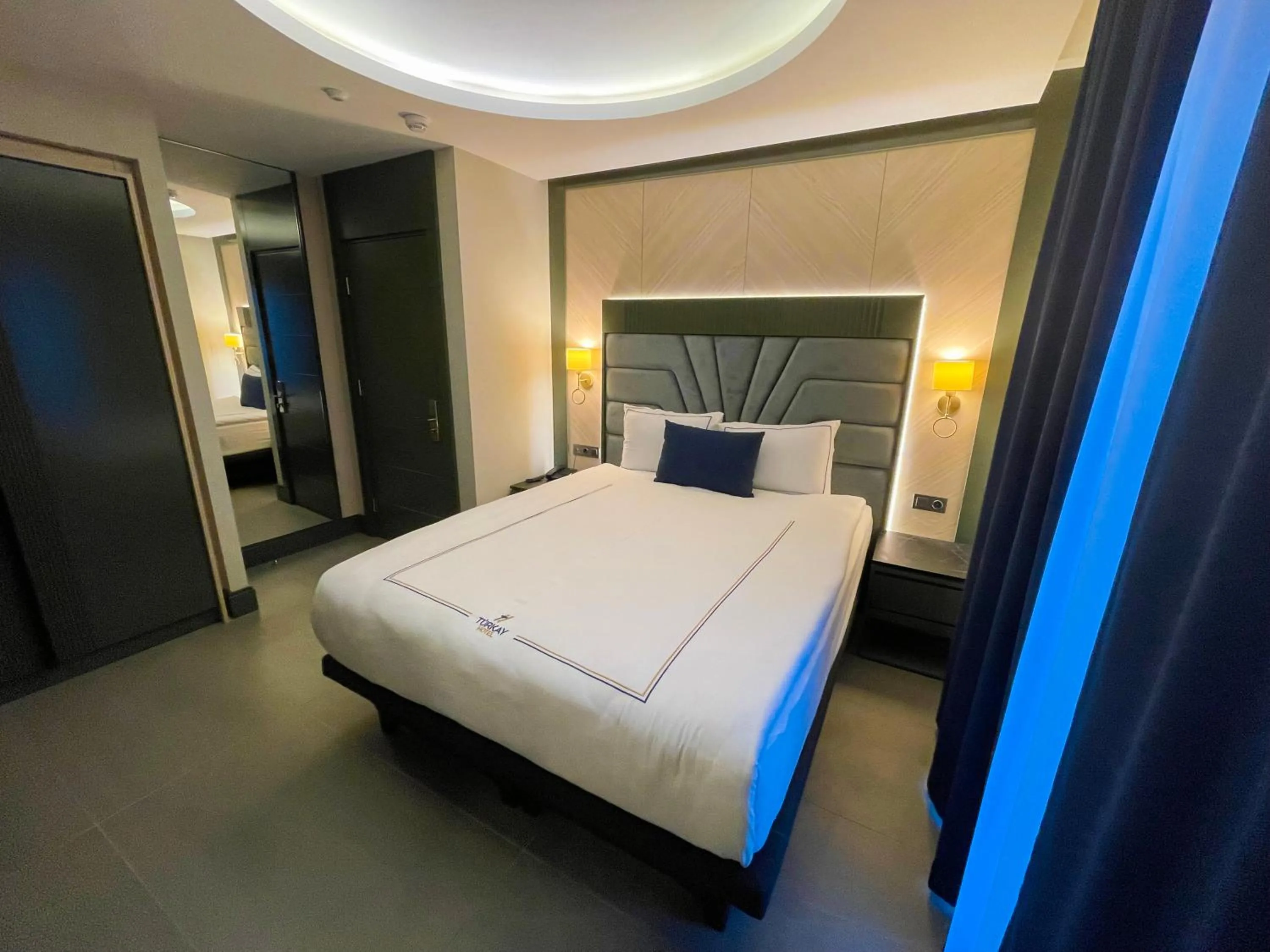 Photo of the whole room, Bed in Türkay Hotel