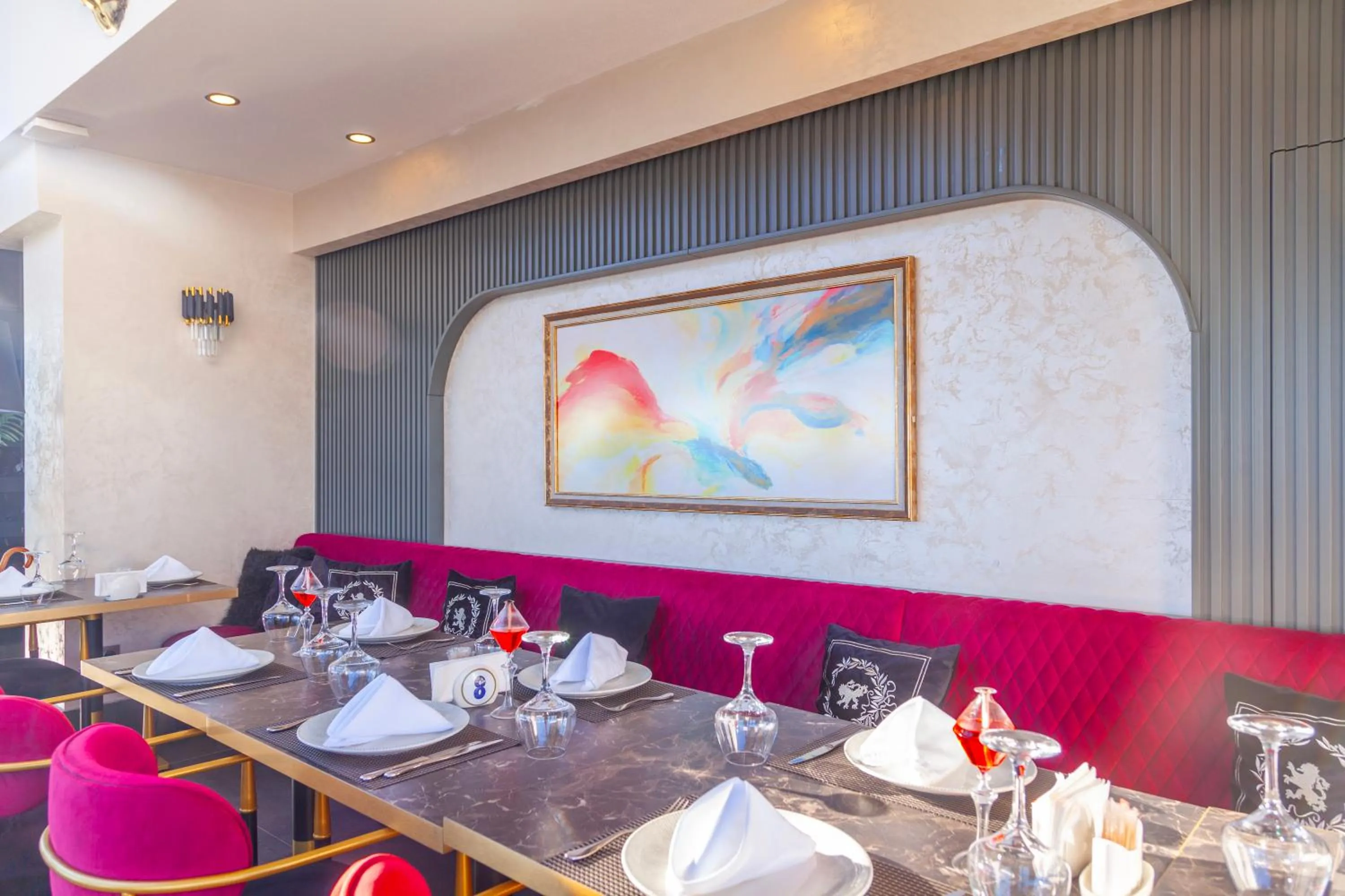 Restaurant/places to eat in Türkay Hotel