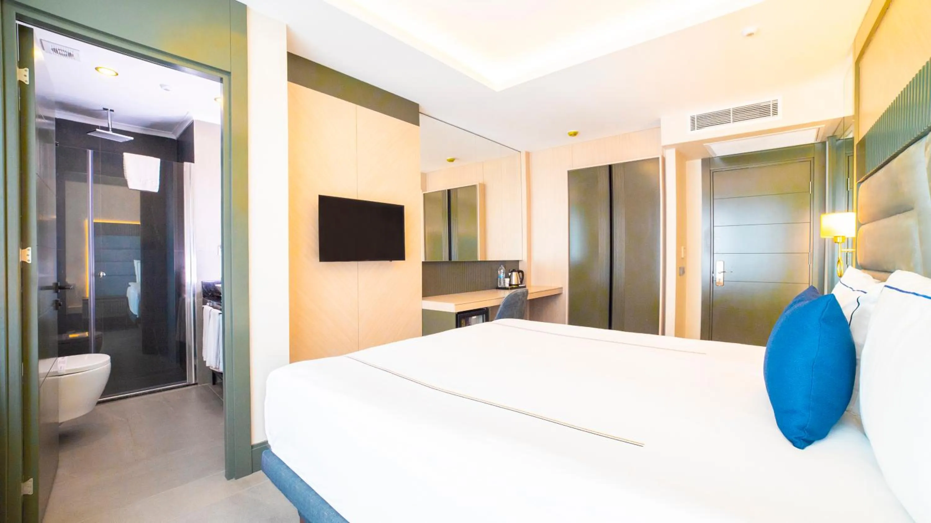 Bed in Türkay Hotel