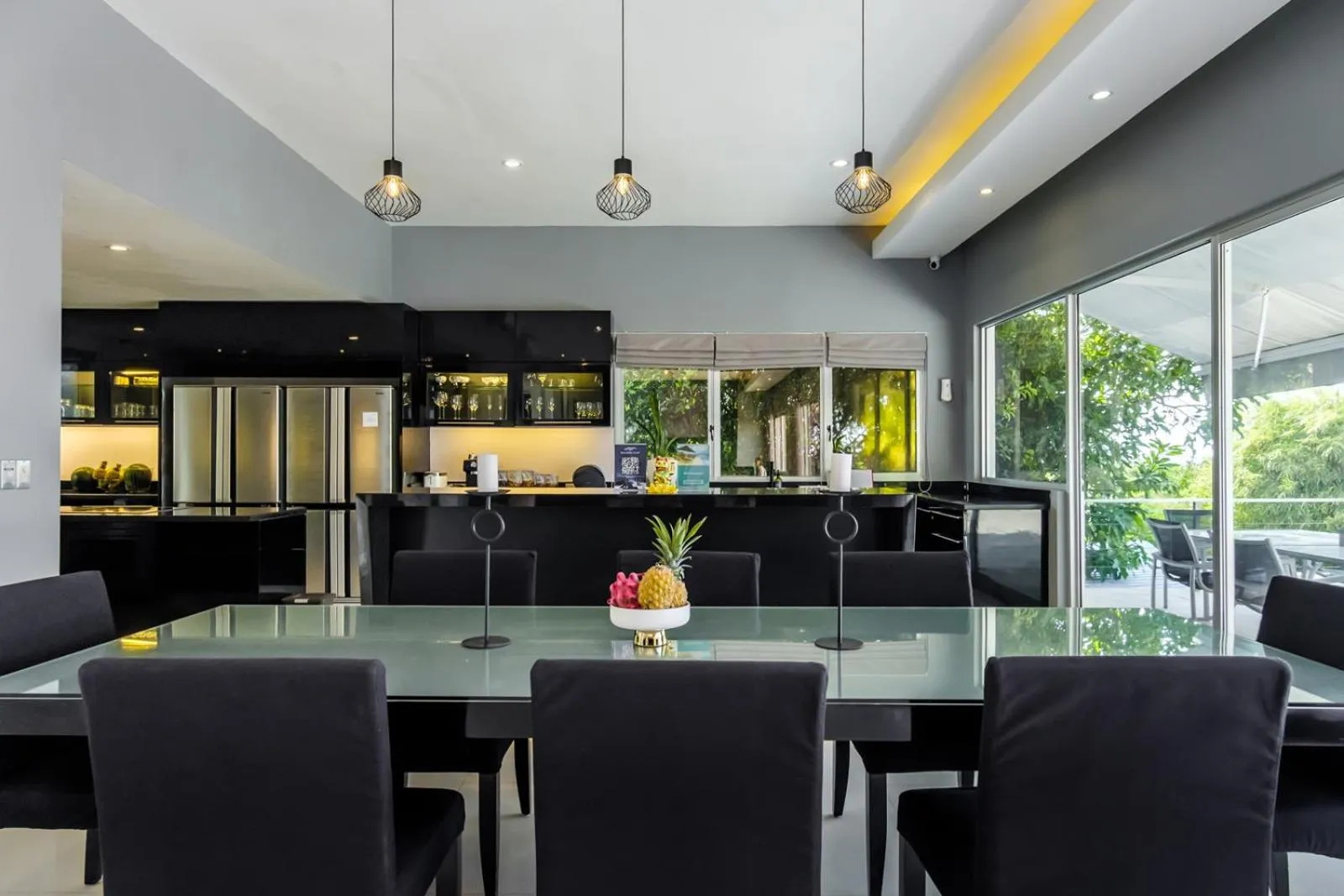 Dining area in Suluban Cliff Bali Villa