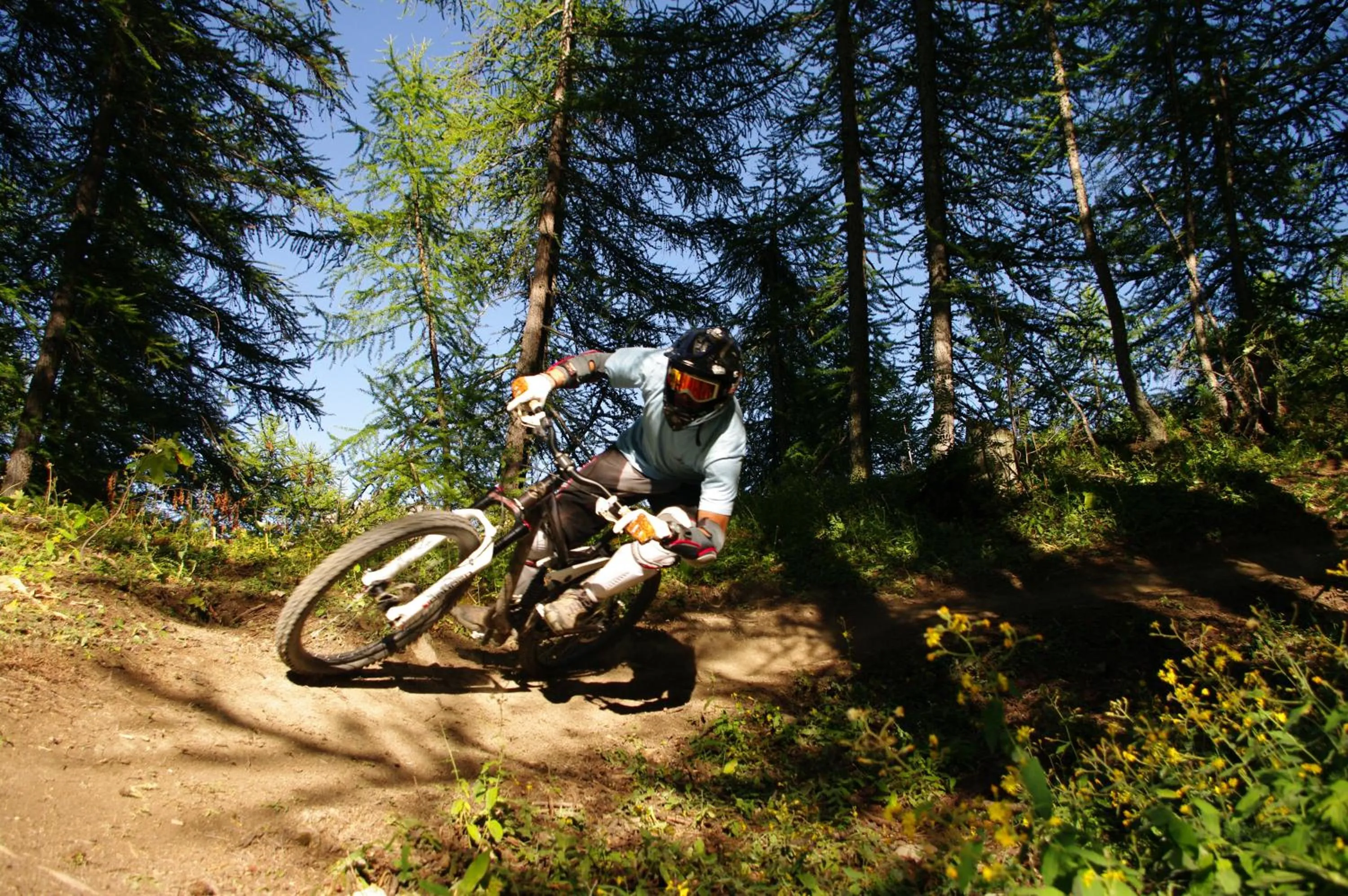 Cycling in Rock Noir & Spa