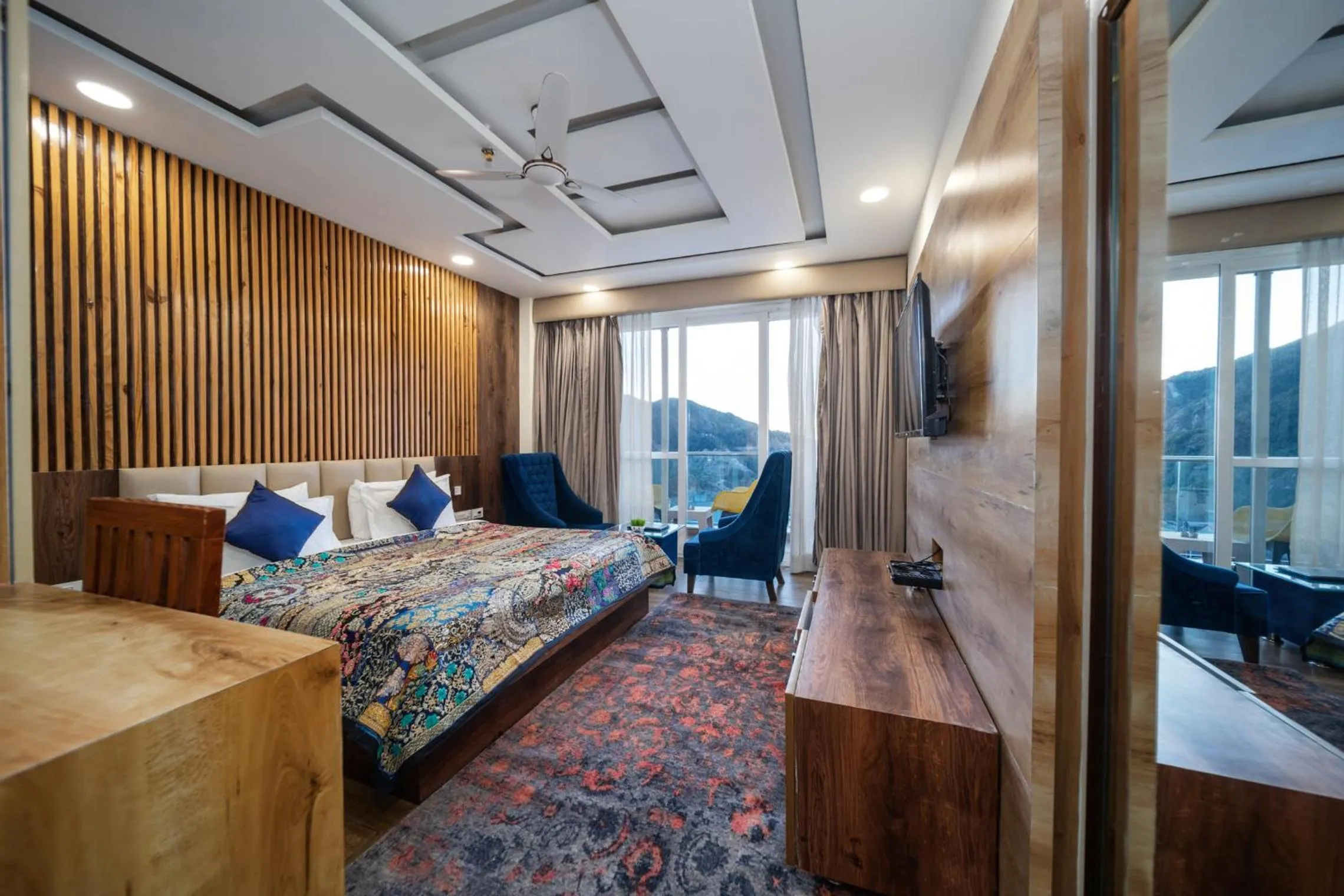 King Room with Balcony in Tripli Hotels Shivaay