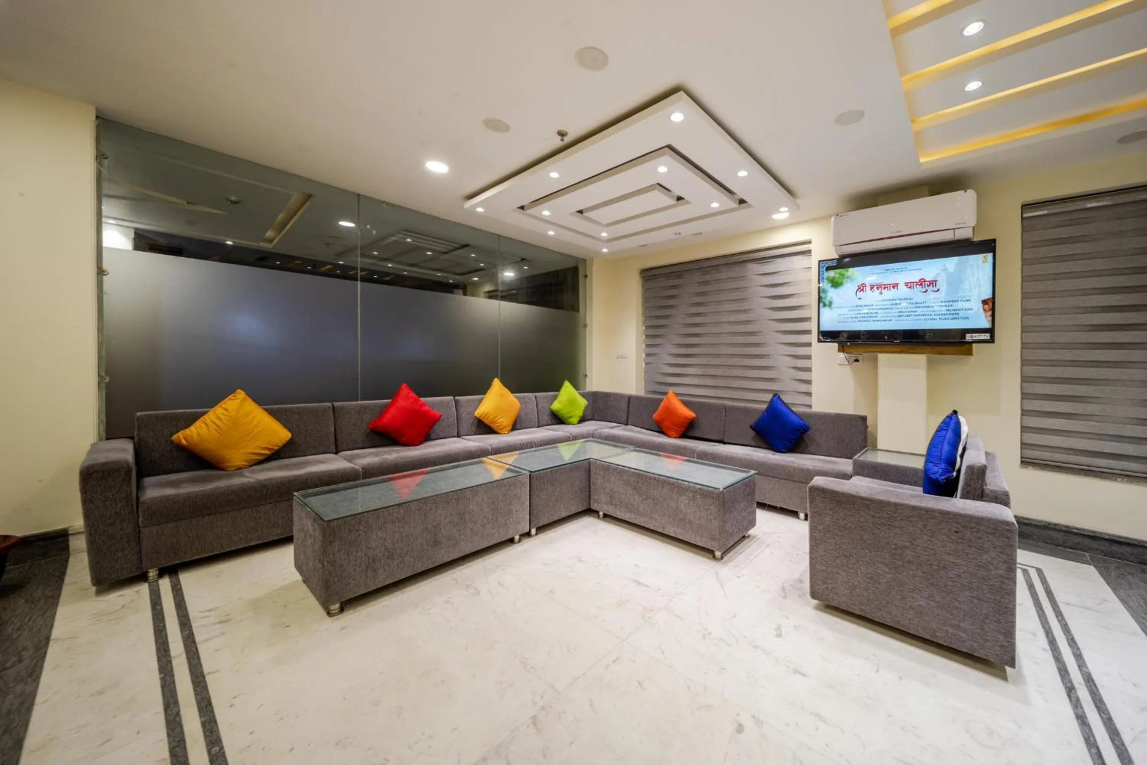 Lobby or reception in Tripli Hotels Shivaay