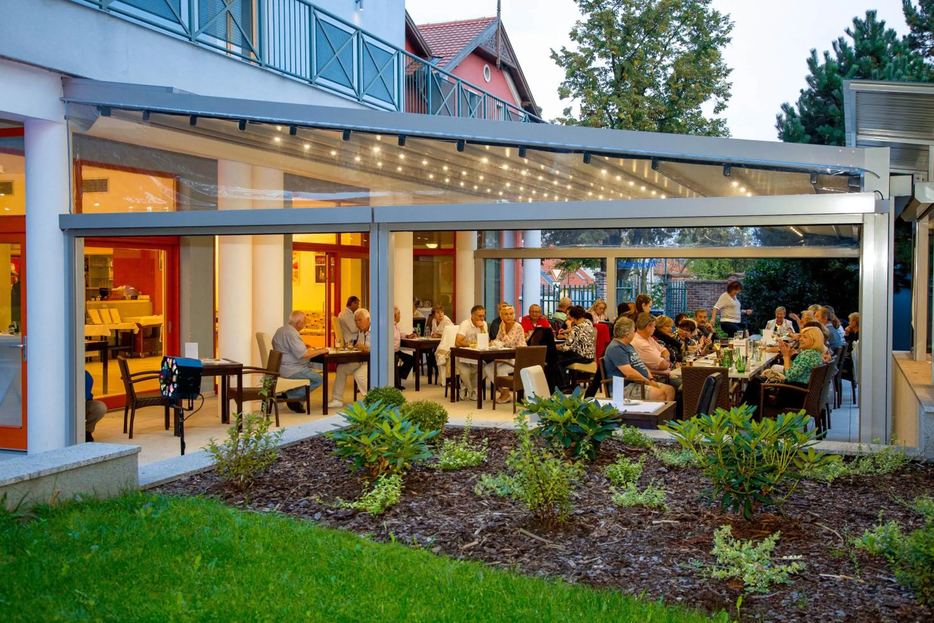 Restaurant/places to eat in Hotel U Pramenu