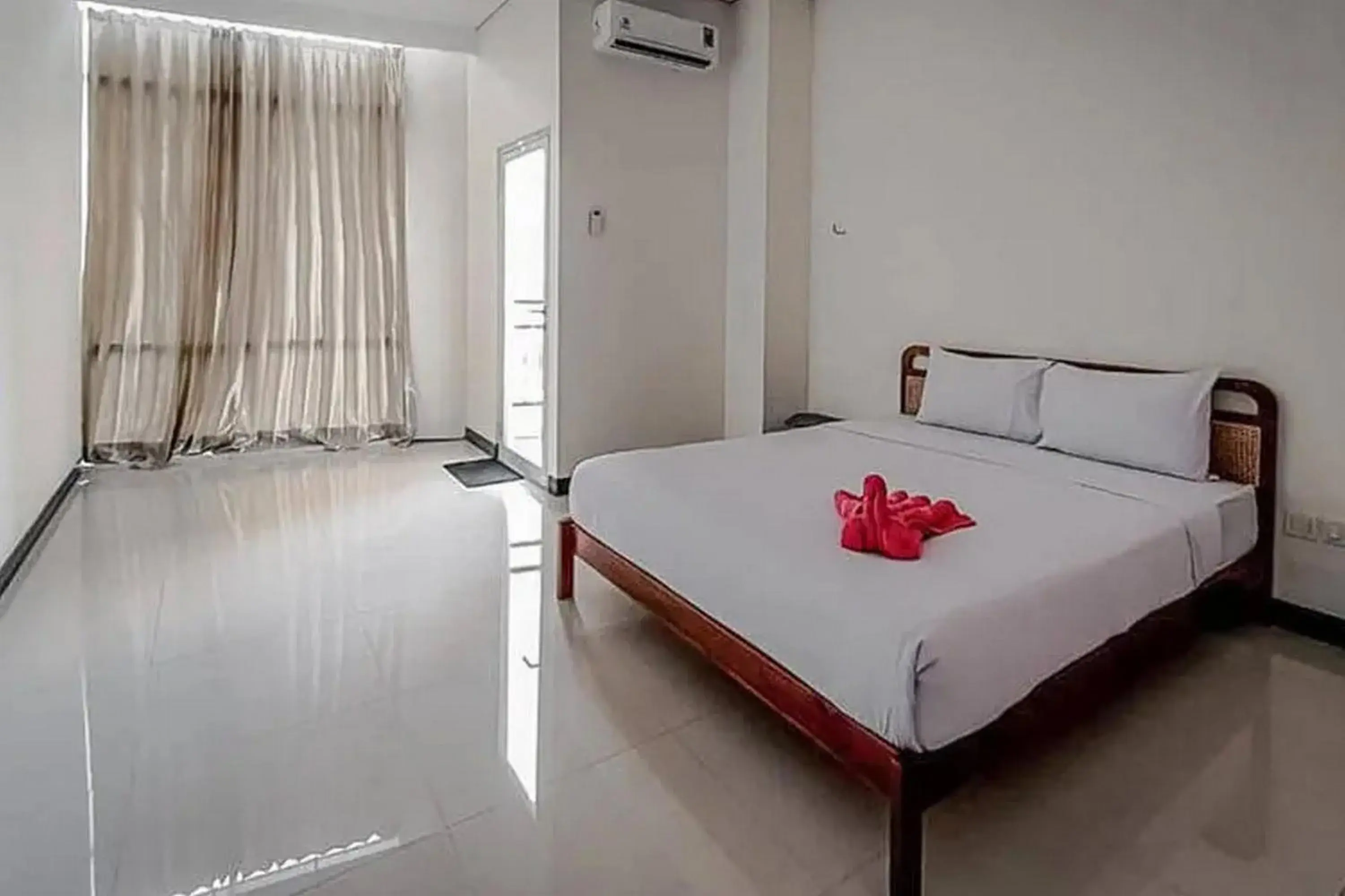 RedLiving Apartemen Sentraland Semarang - WIN Property RedLiving Apartemen Sentraland Semarang - WIN Property