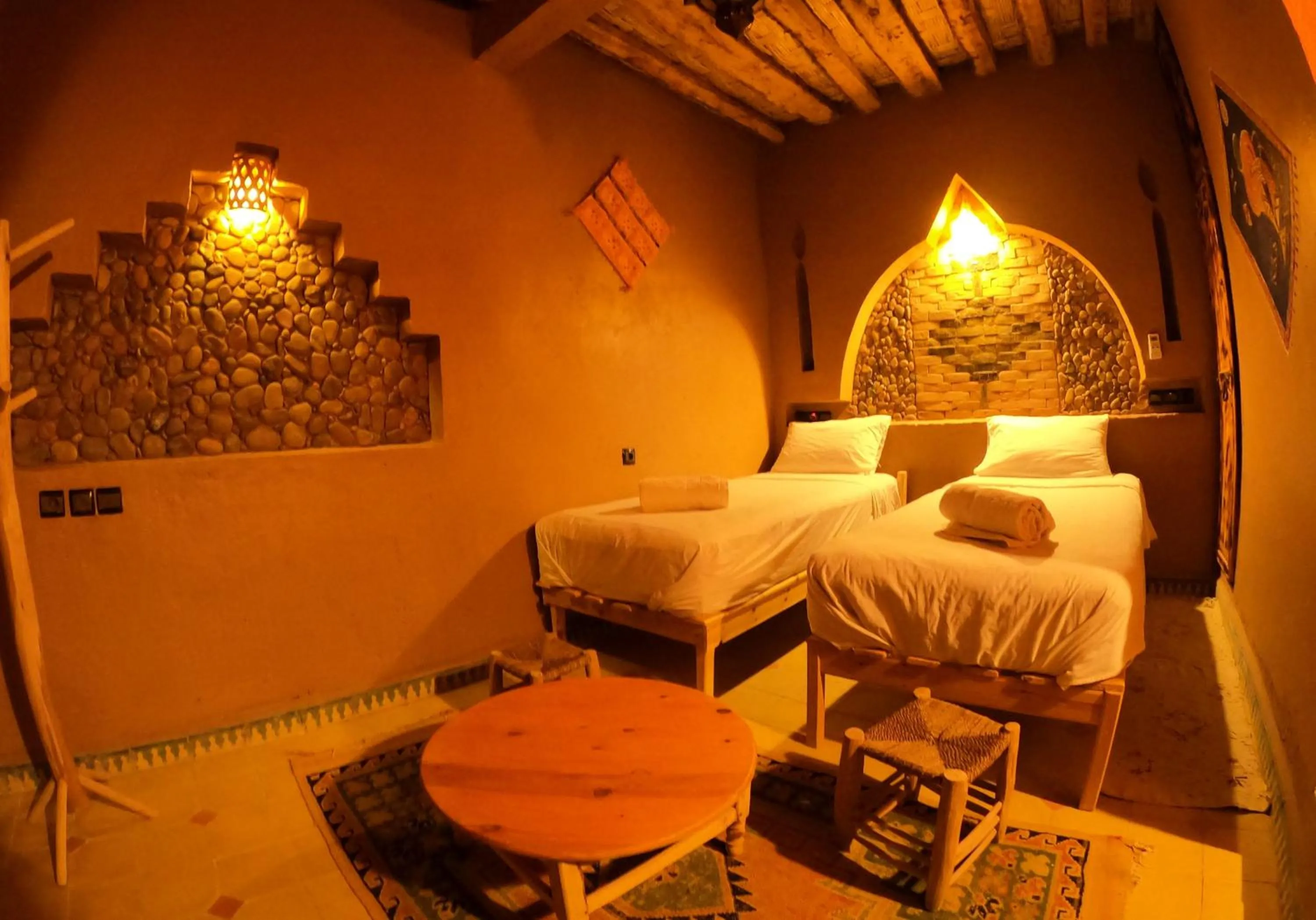 Bed in Auberge Kasbah Dar Sahara Tours