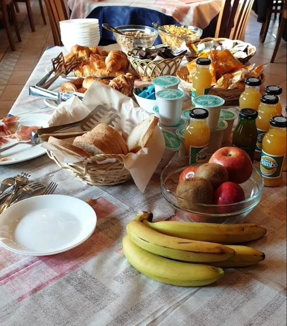 Breakfast in Hotel La Piazzetta